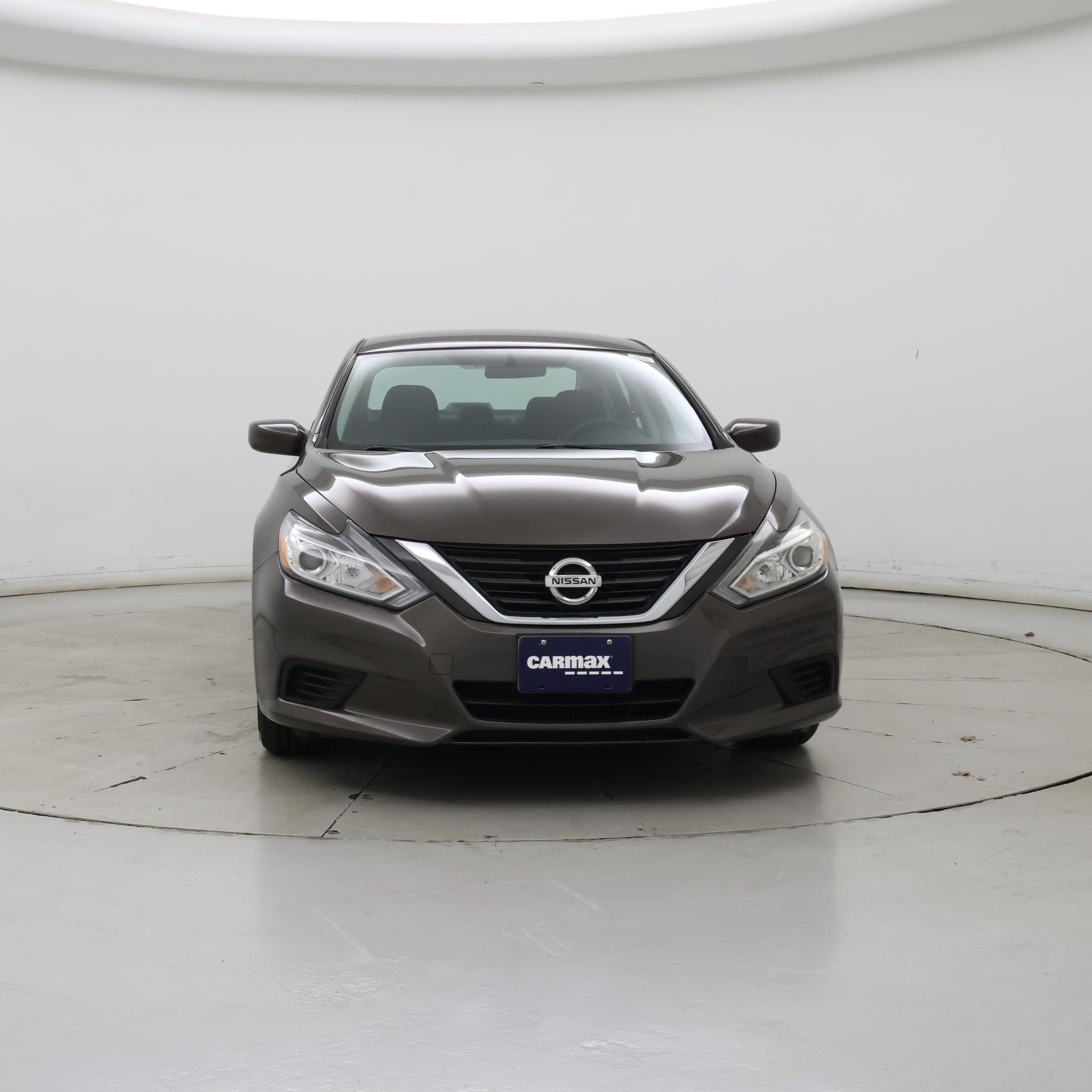 Thumbnail: 2017 Nissan Altima - 5