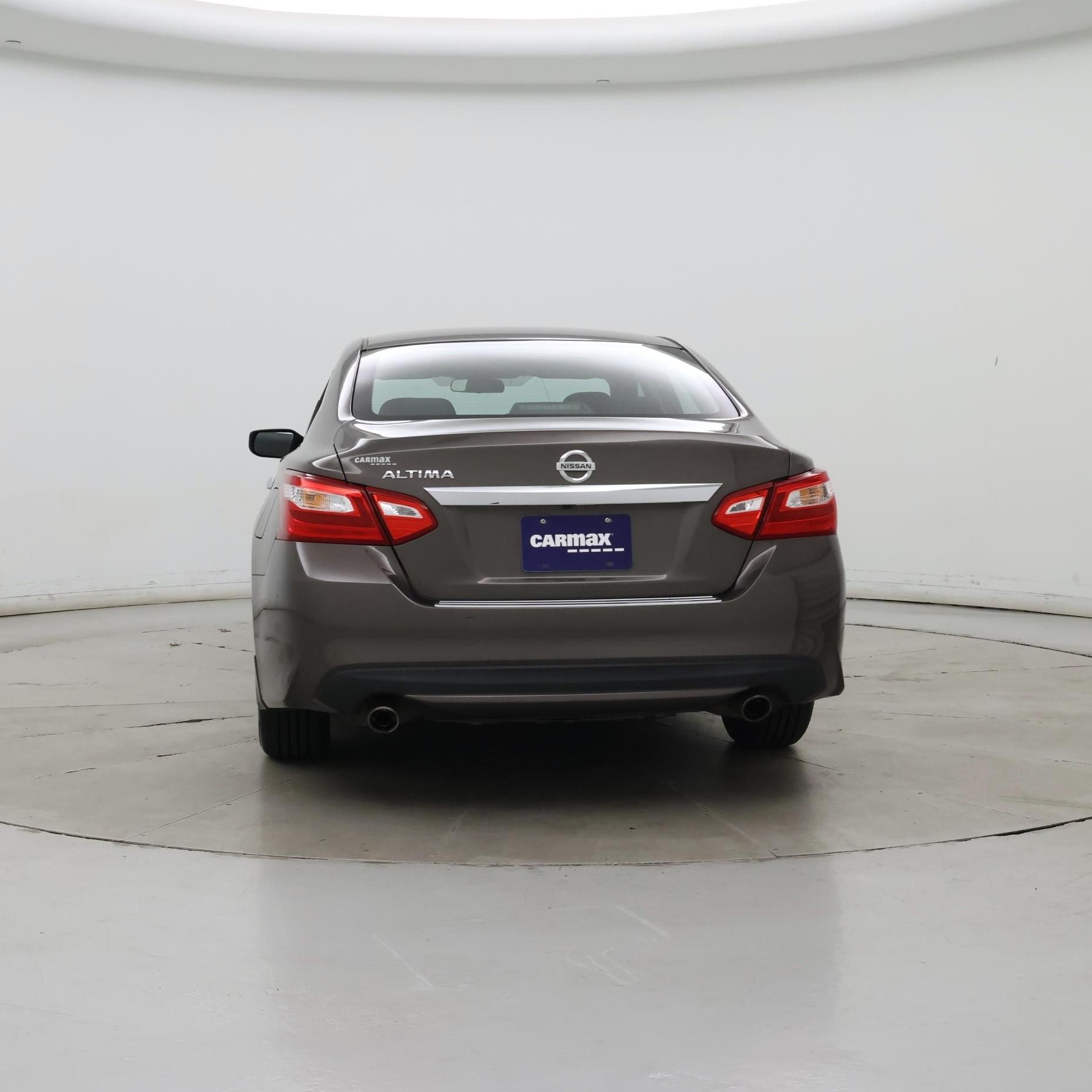 Thumbnail: 2017 Nissan Altima - 6