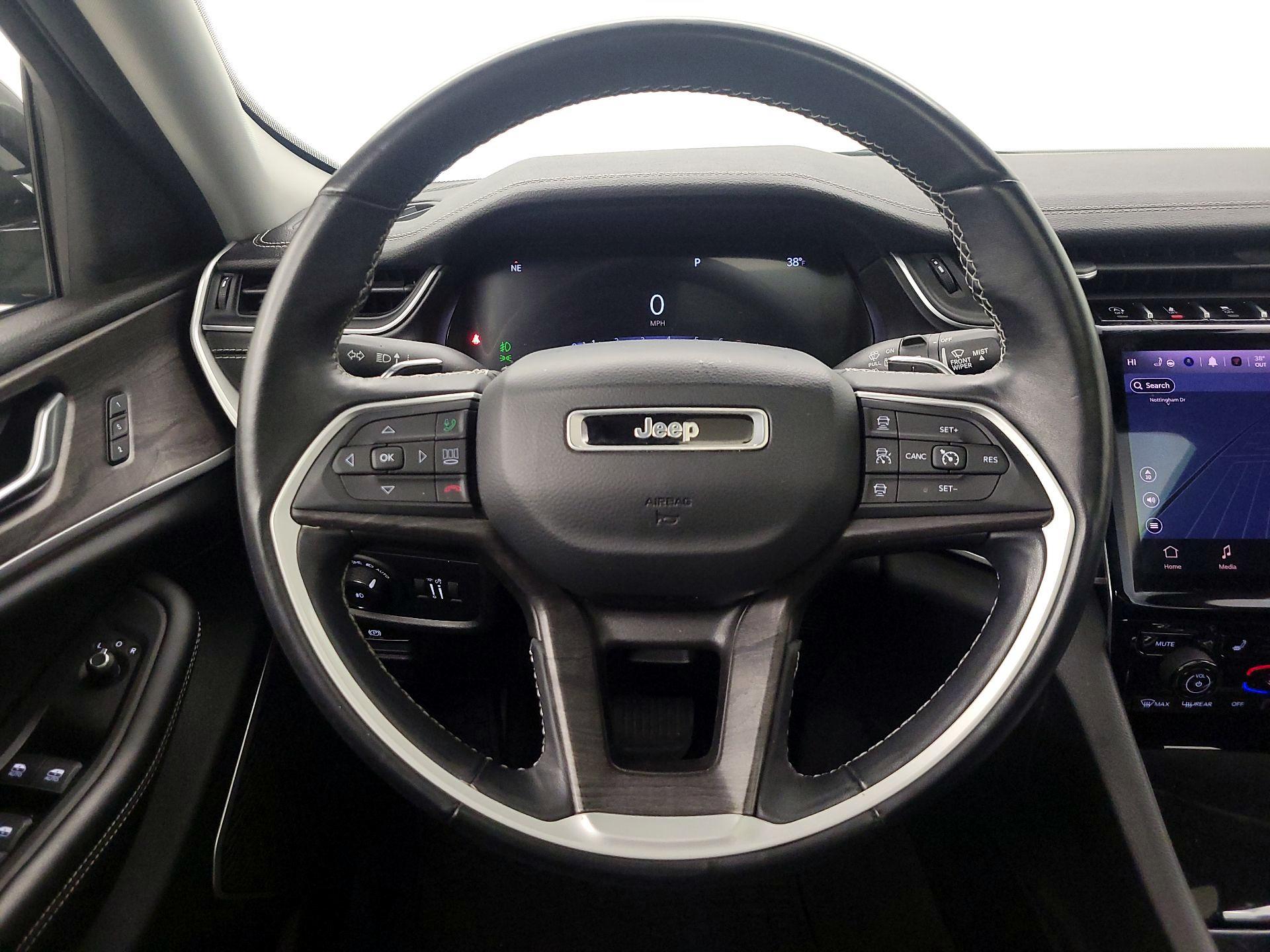 Thumbnail: 2022 Jeep Grand Cherokee - 10