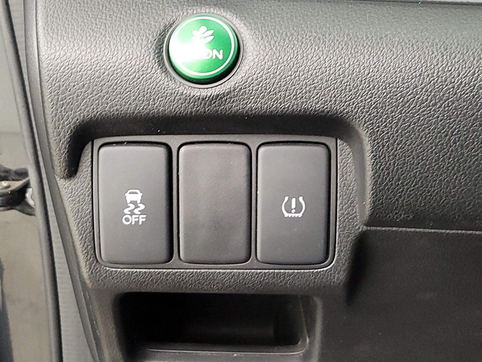 Thumbnail: 2015 Honda CR-V - 13