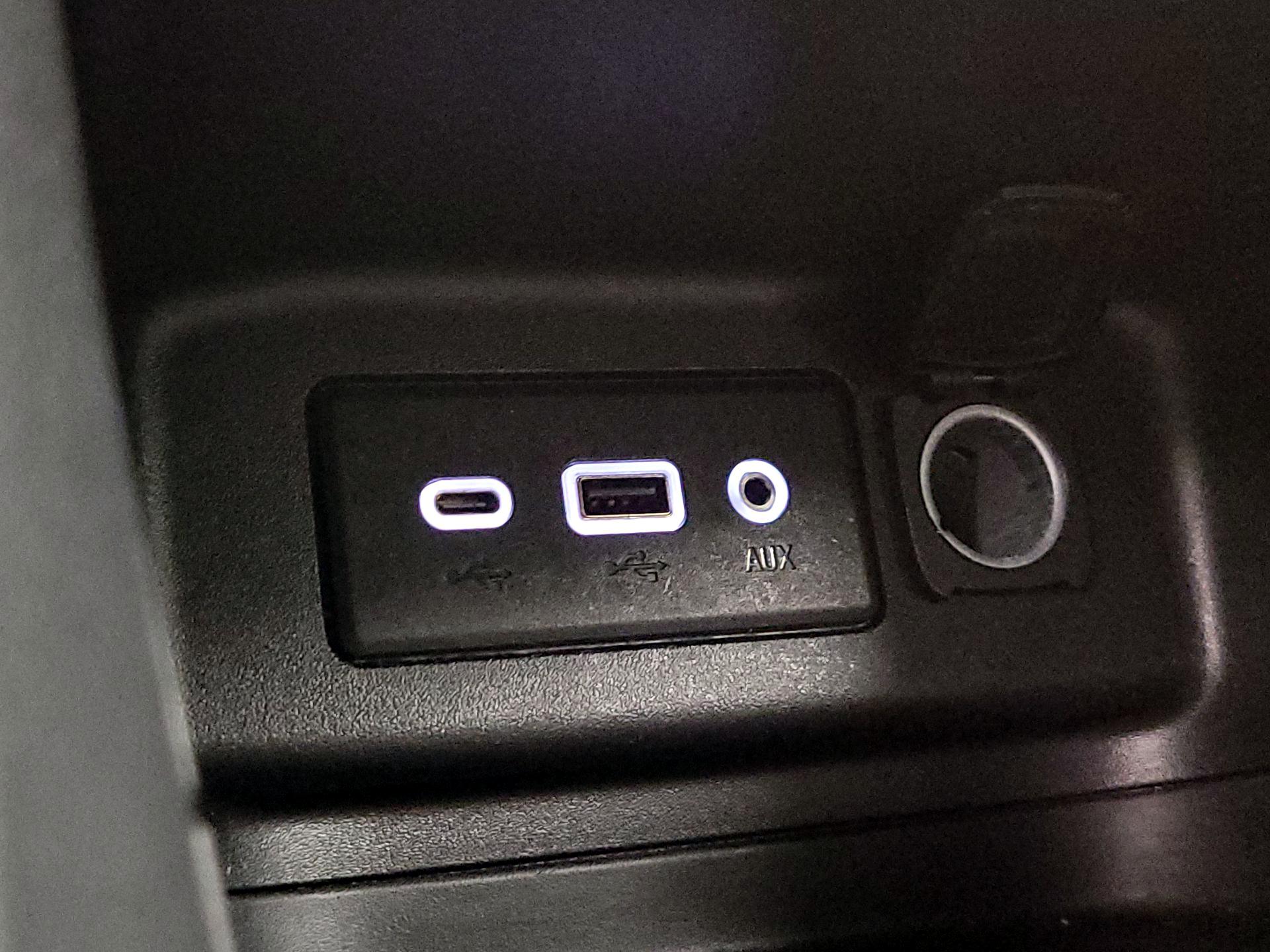 Thumbnail: 2019 Chevrolet Equinox - 18