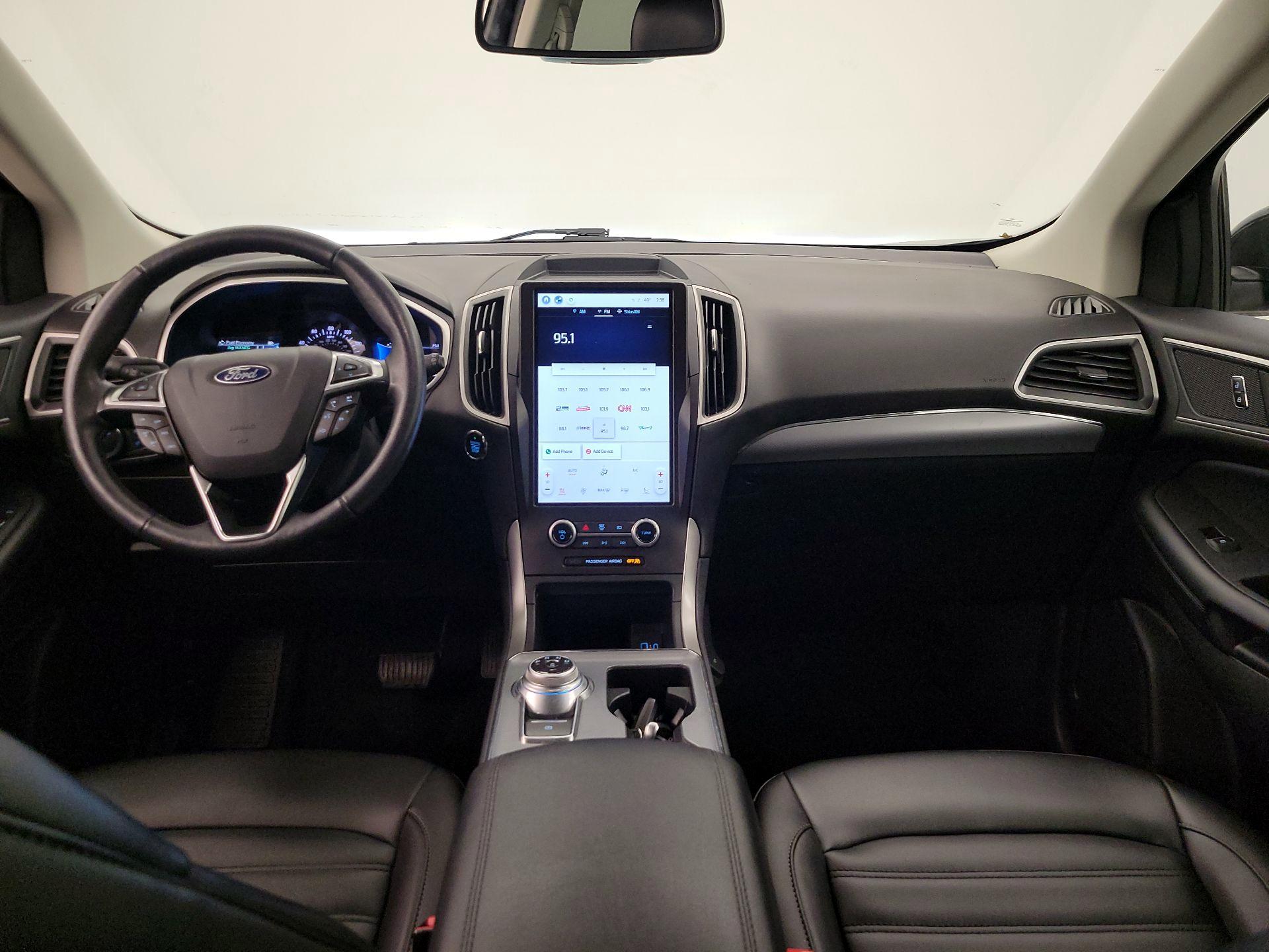 Thumbnail: 2021 Ford Edge - 9