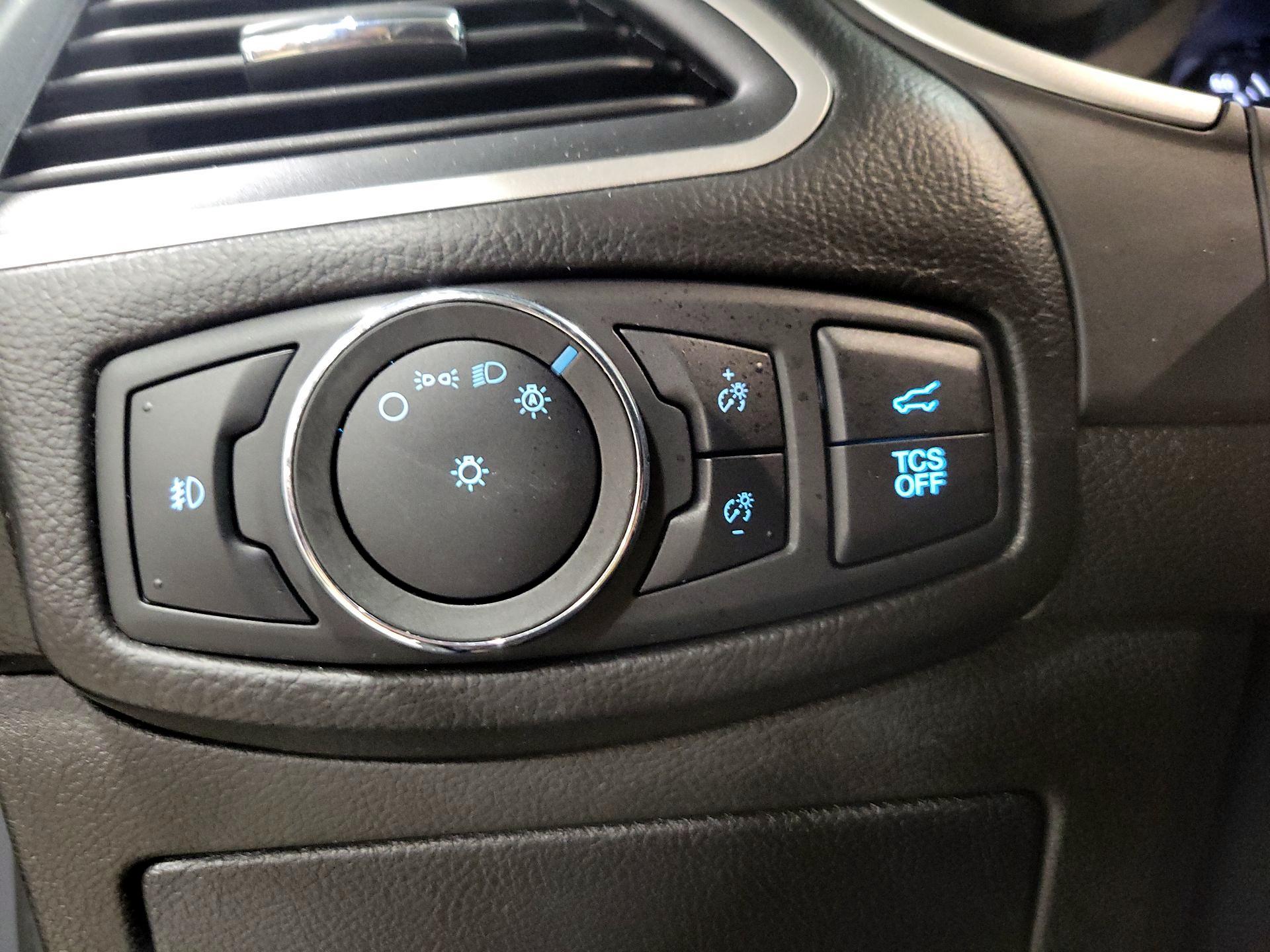 Thumbnail: 2021 Ford Edge - 13