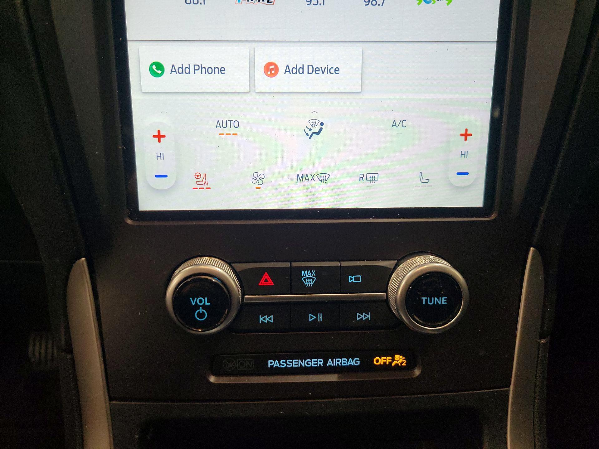 Thumbnail: 2021 Ford Edge - 16