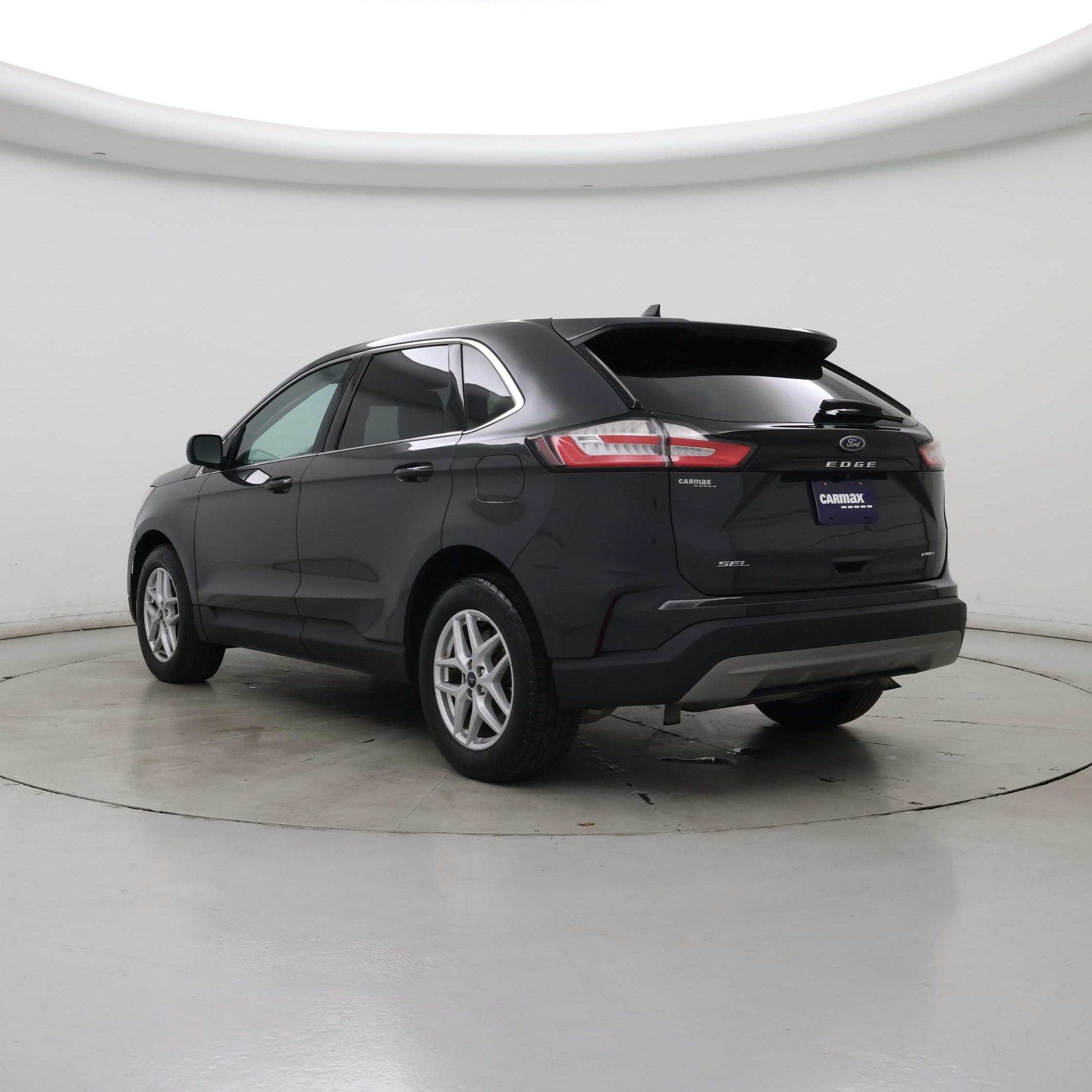 Thumbnail: 2021 Ford Edge - 2