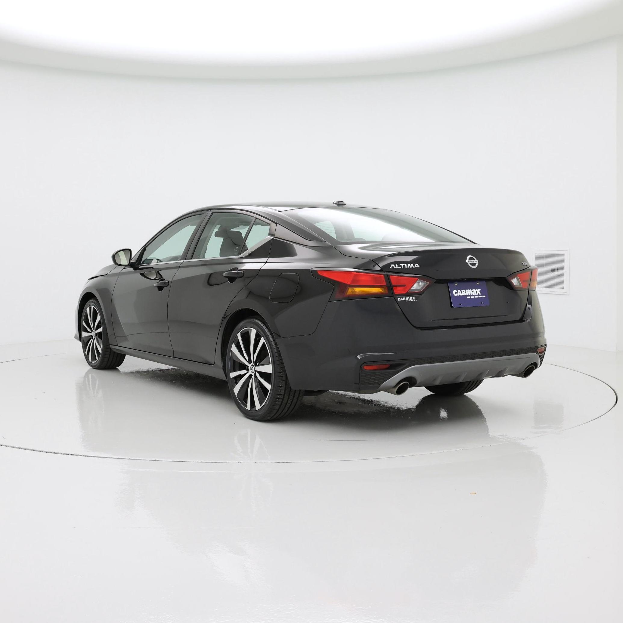 Thumbnail: 2022 Nissan Altima - 2