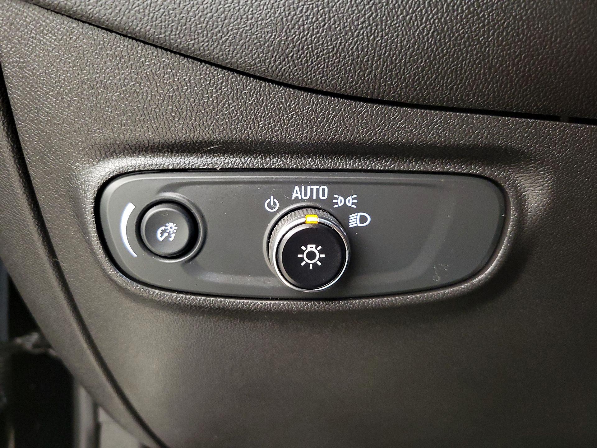 Thumbnail: 2023 Chevrolet Equinox - 13