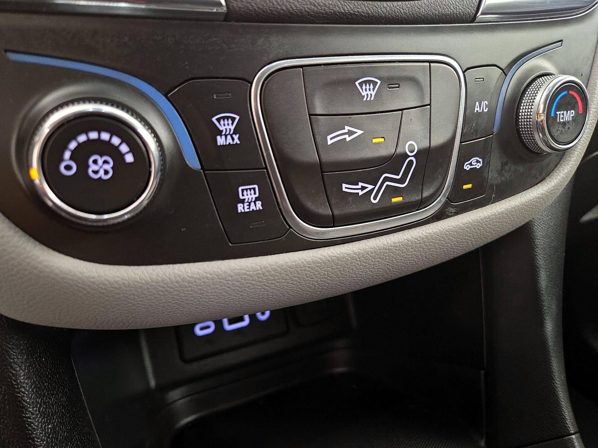 Thumbnail: 2023 Chevrolet Equinox - 16