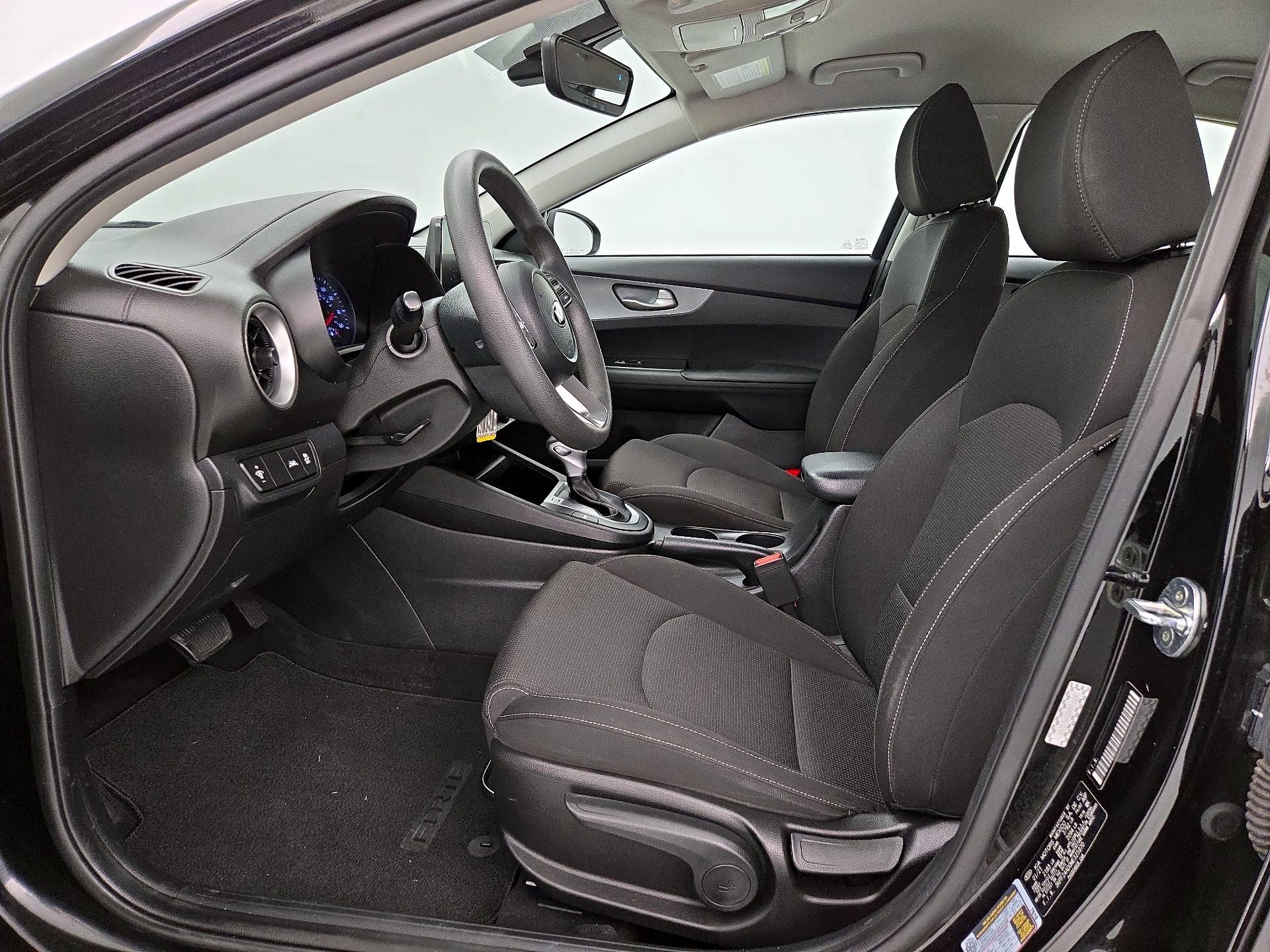 Thumbnail: 2021 Kia Forte - 11