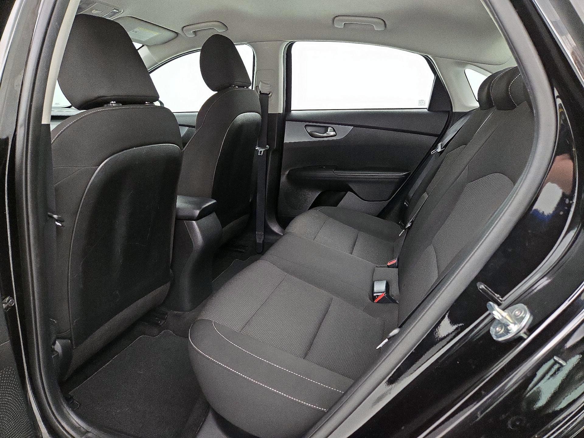 Thumbnail: 2021 Kia Forte - 19