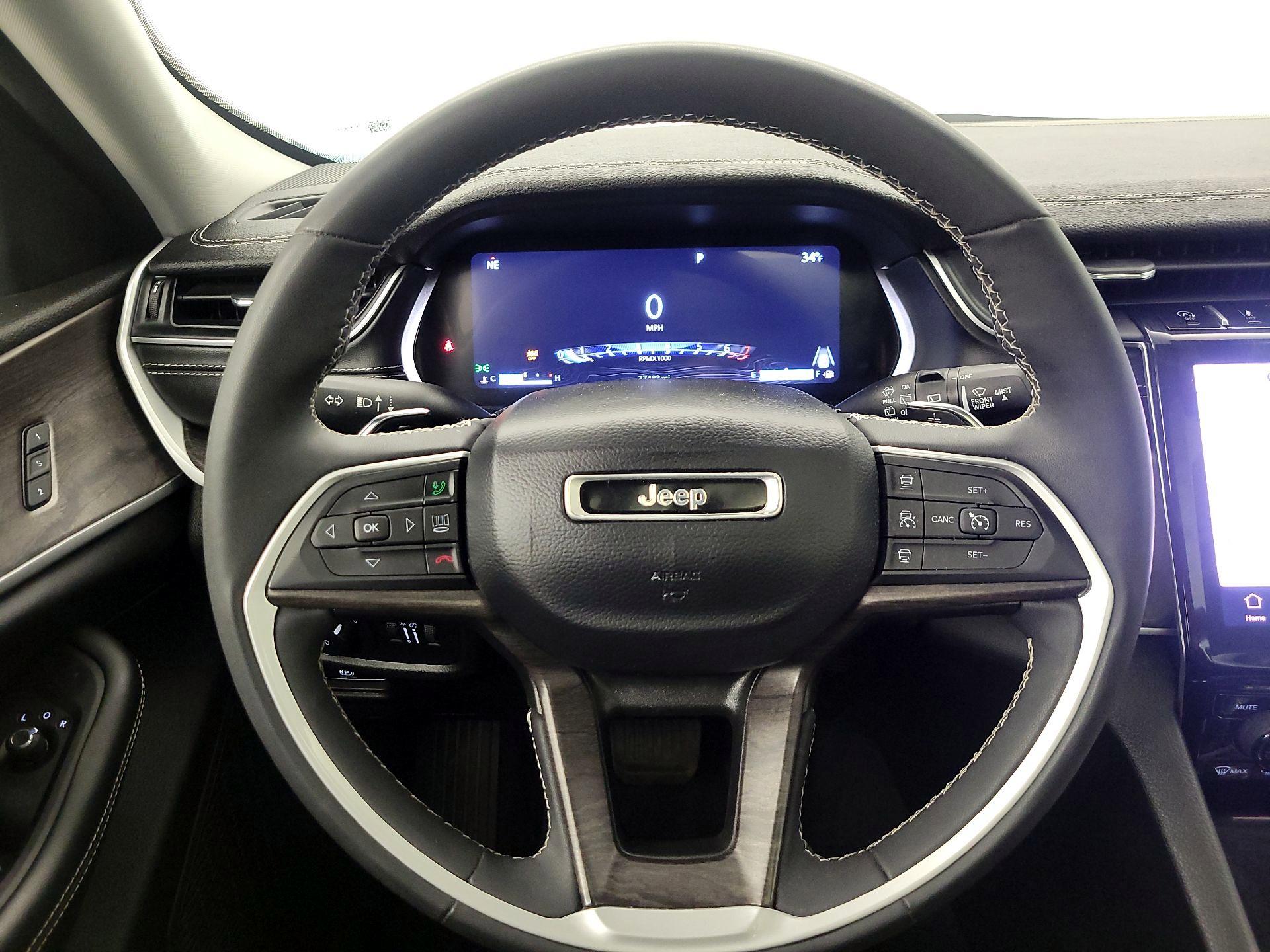 Thumbnail: 2023 Jeep Grand Cherokee - 10