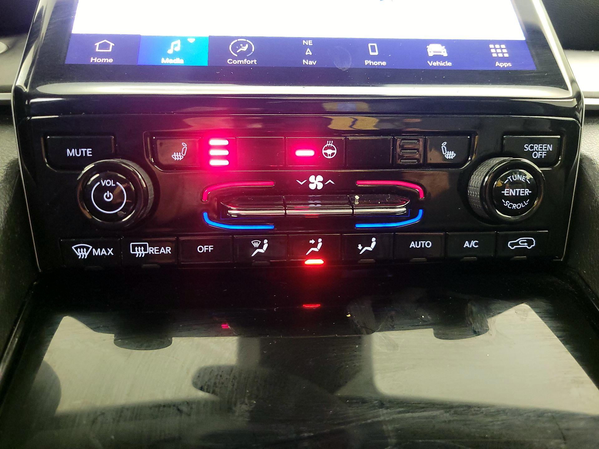 Thumbnail: 2023 Jeep Grand Cherokee - 17