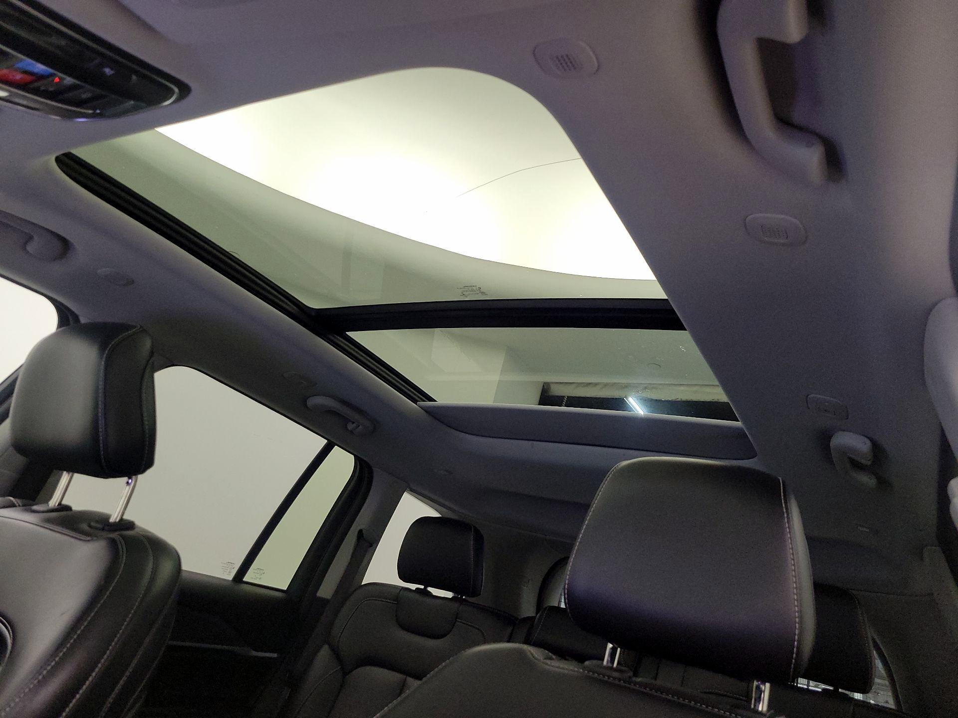 Thumbnail: 2023 Jeep Grand Cherokee - 20