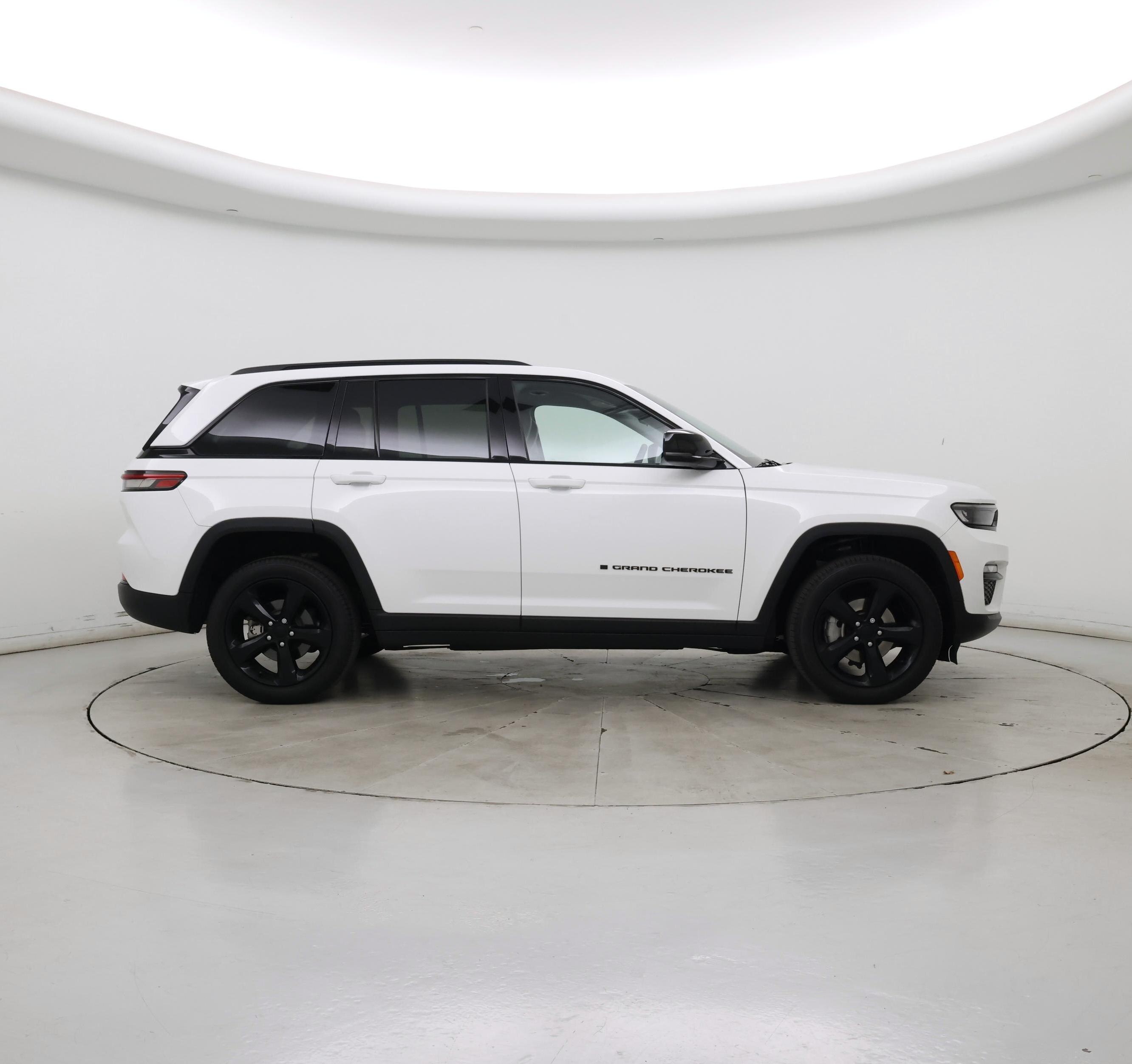 Thumbnail: 2023 Jeep Grand Cherokee - 7