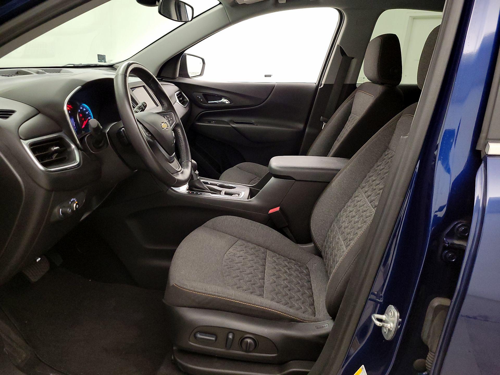 Thumbnail: 2022 Chevrolet Equinox - 11