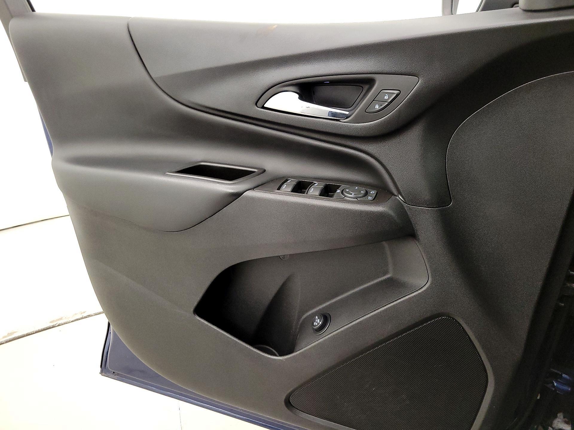 Thumbnail: 2022 Chevrolet Equinox - 12