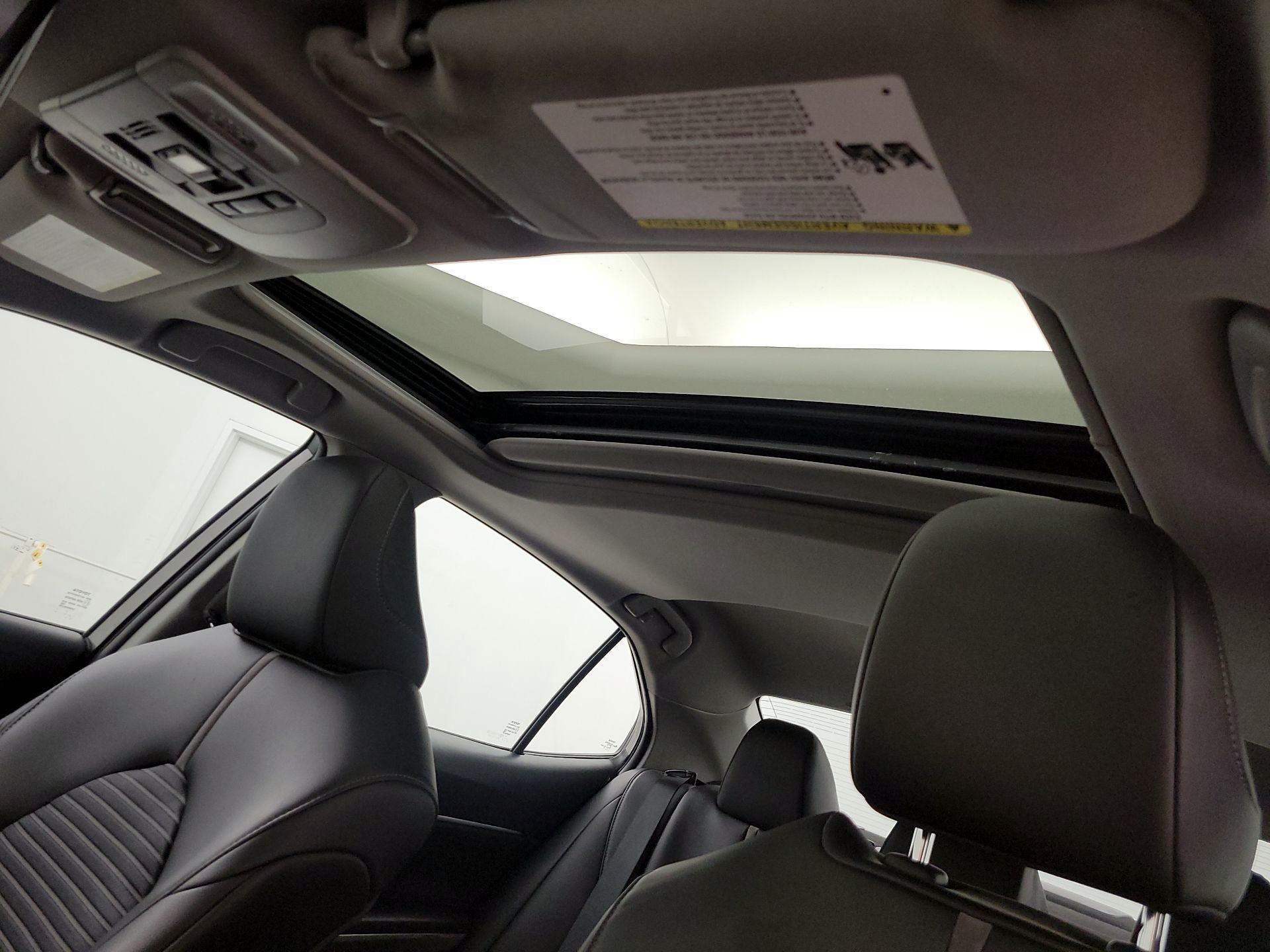 Thumbnail: 2021 Toyota Camry - 19