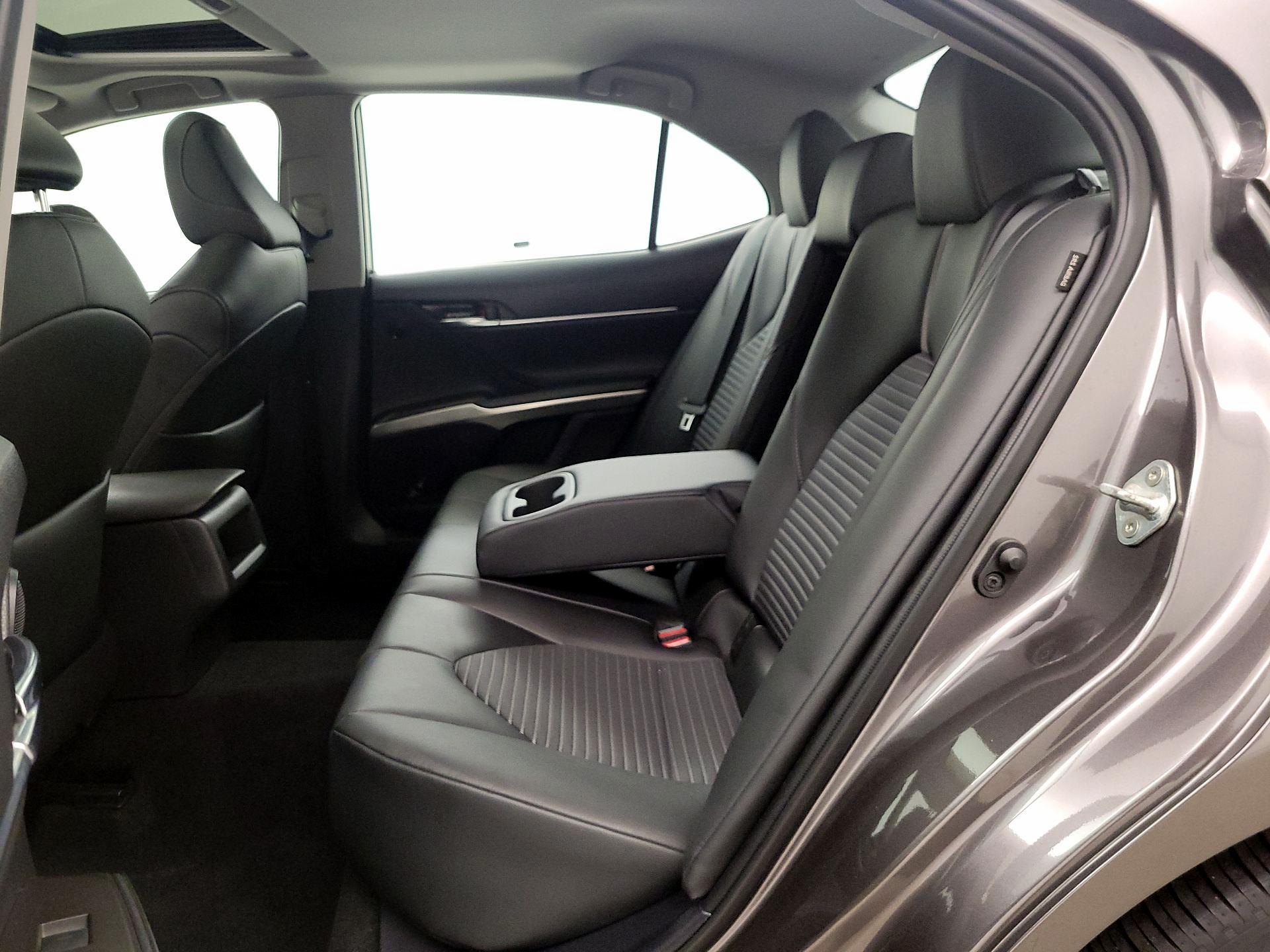 Thumbnail: 2021 Toyota Camry - 20