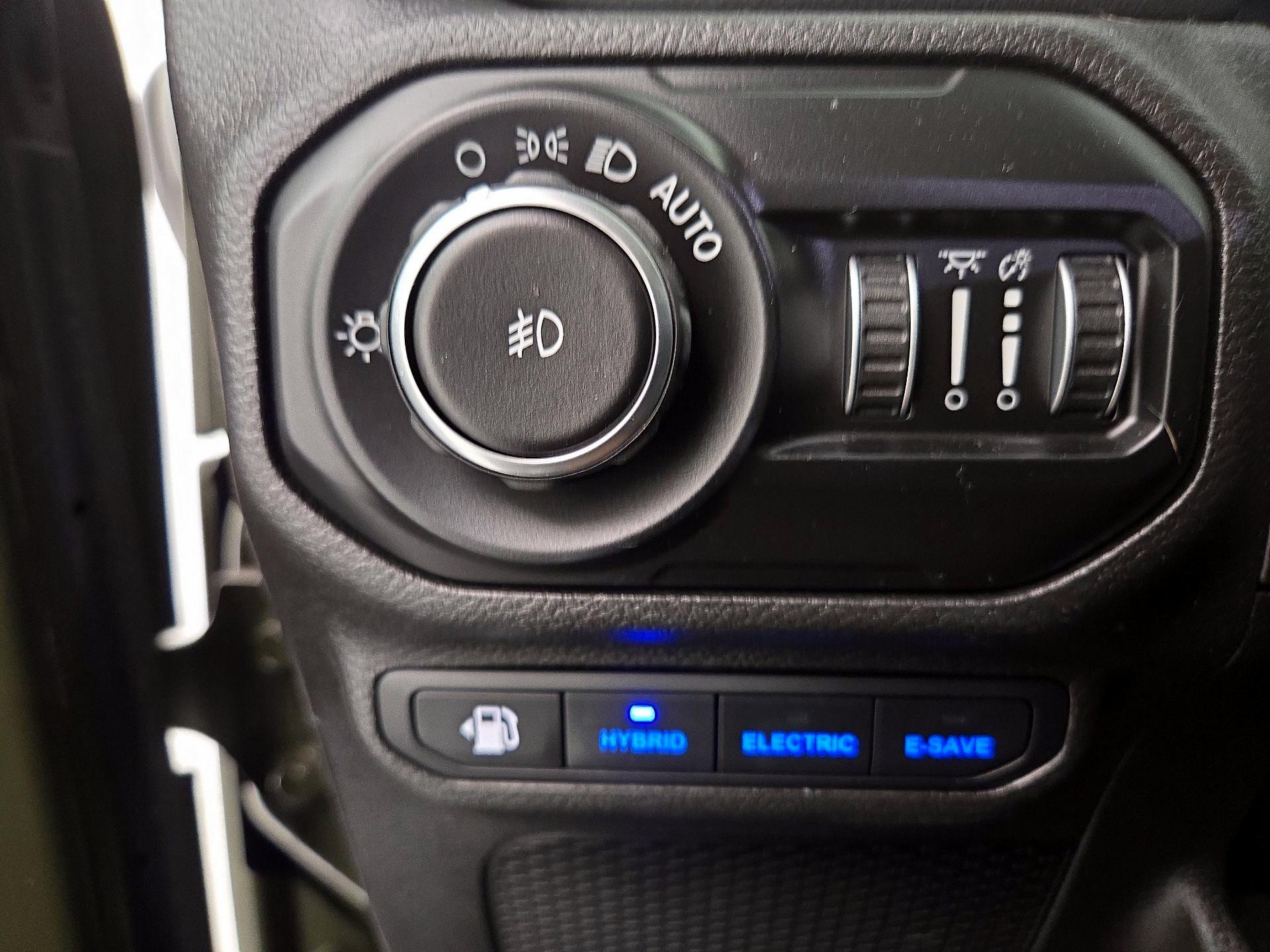 Thumbnail: 2022 Jeep Wrangler - 13