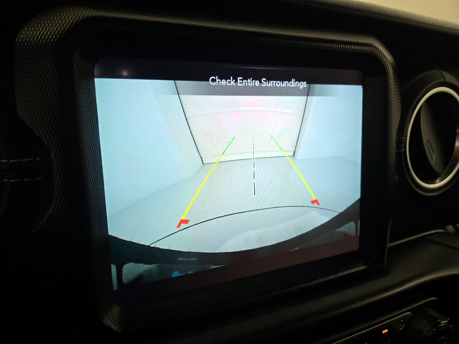 Thumbnail: 2022 Jeep Wrangler - 15