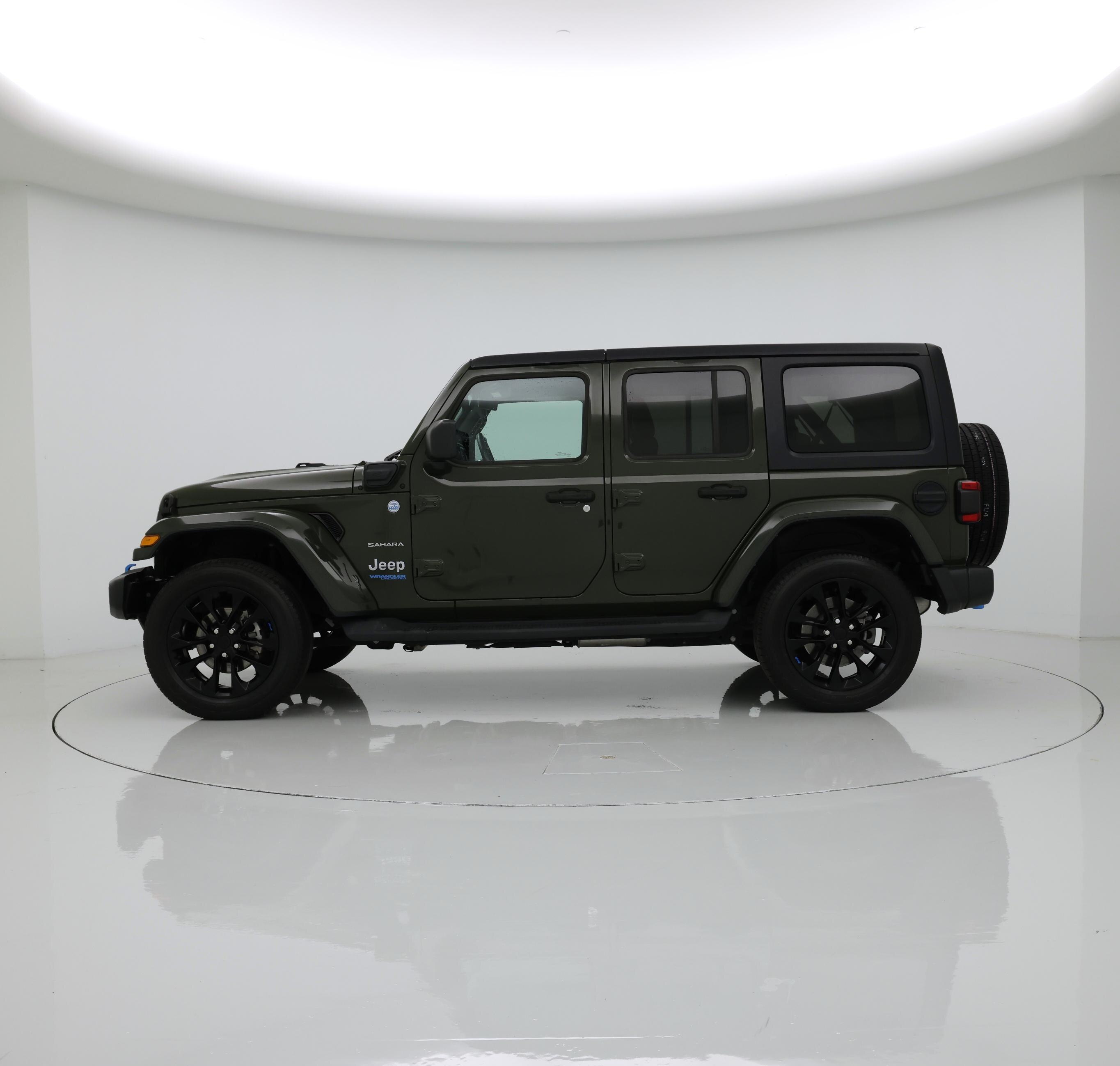 Thumbnail: 2022 Jeep Wrangler - 3