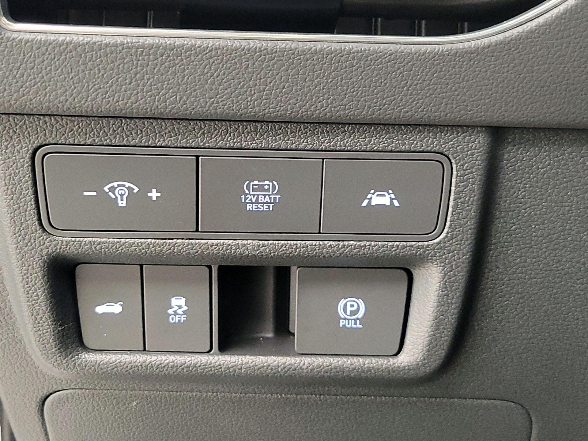 Thumbnail: 2021 Hyundai Sonata - 13