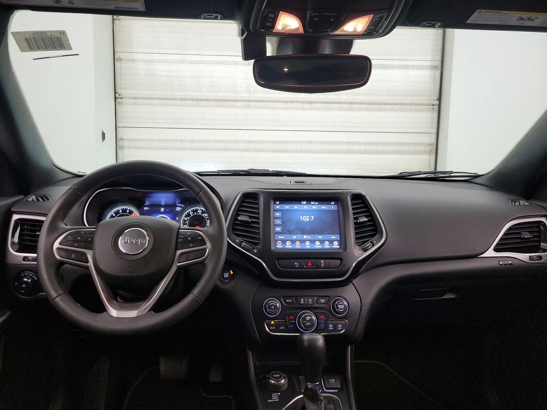 Thumbnail: 2021 Jeep Cherokee - 9