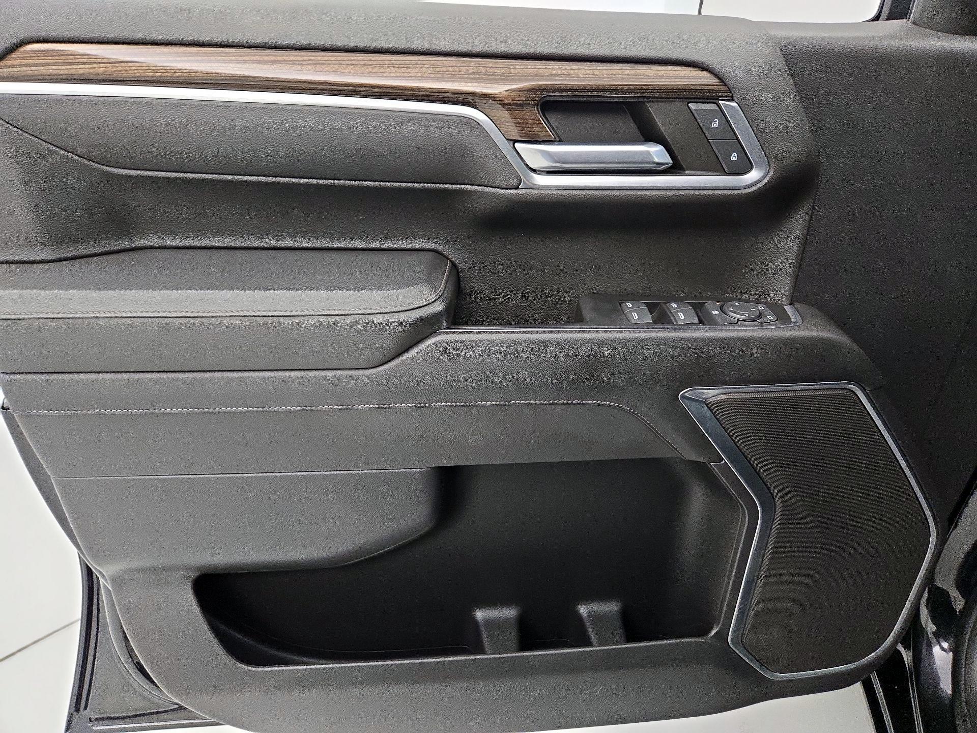 Thumbnail: 2022 Chevrolet Silverado 1500 - 12