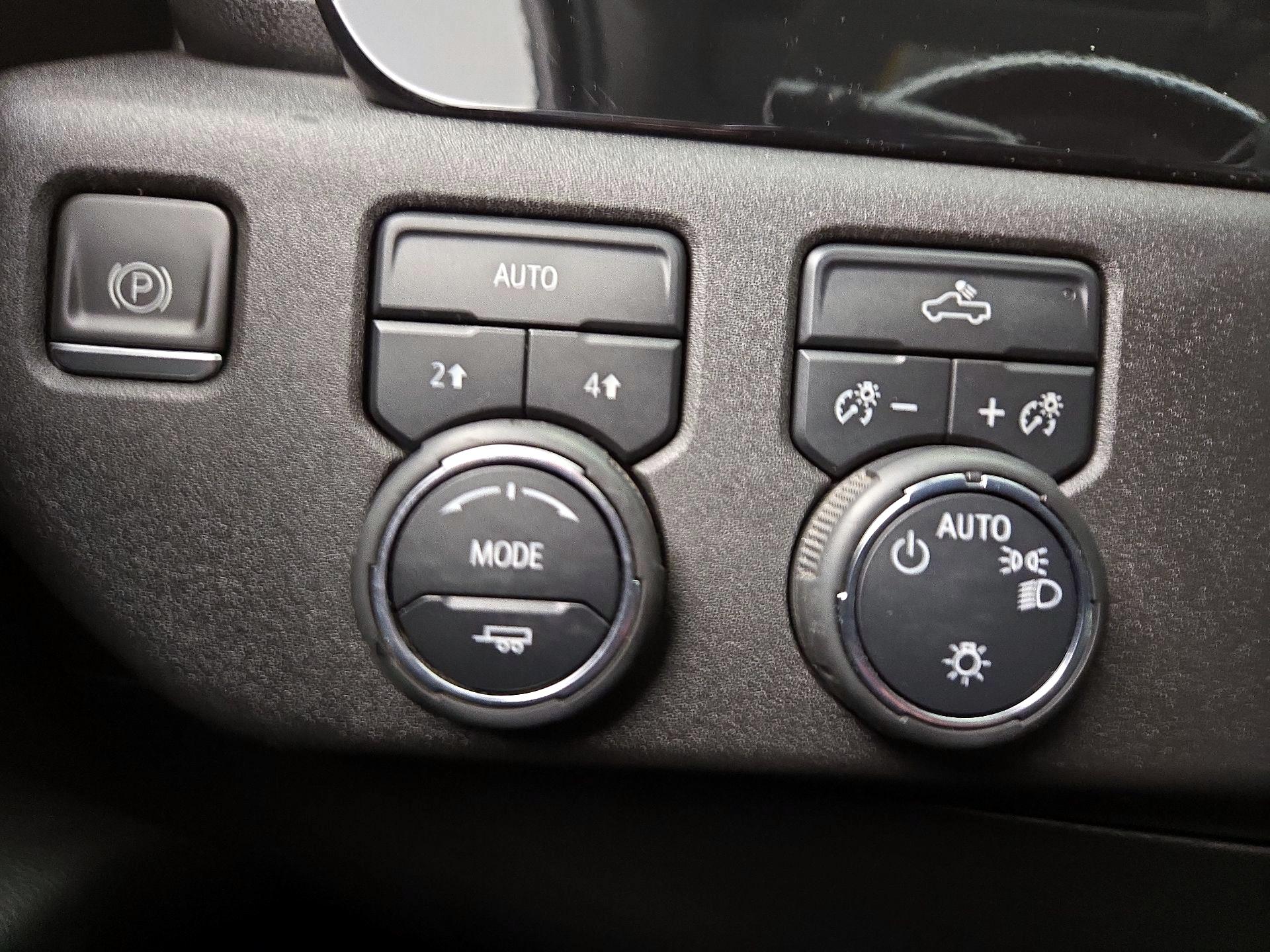 Thumbnail: 2022 Chevrolet Silverado 1500 - 13