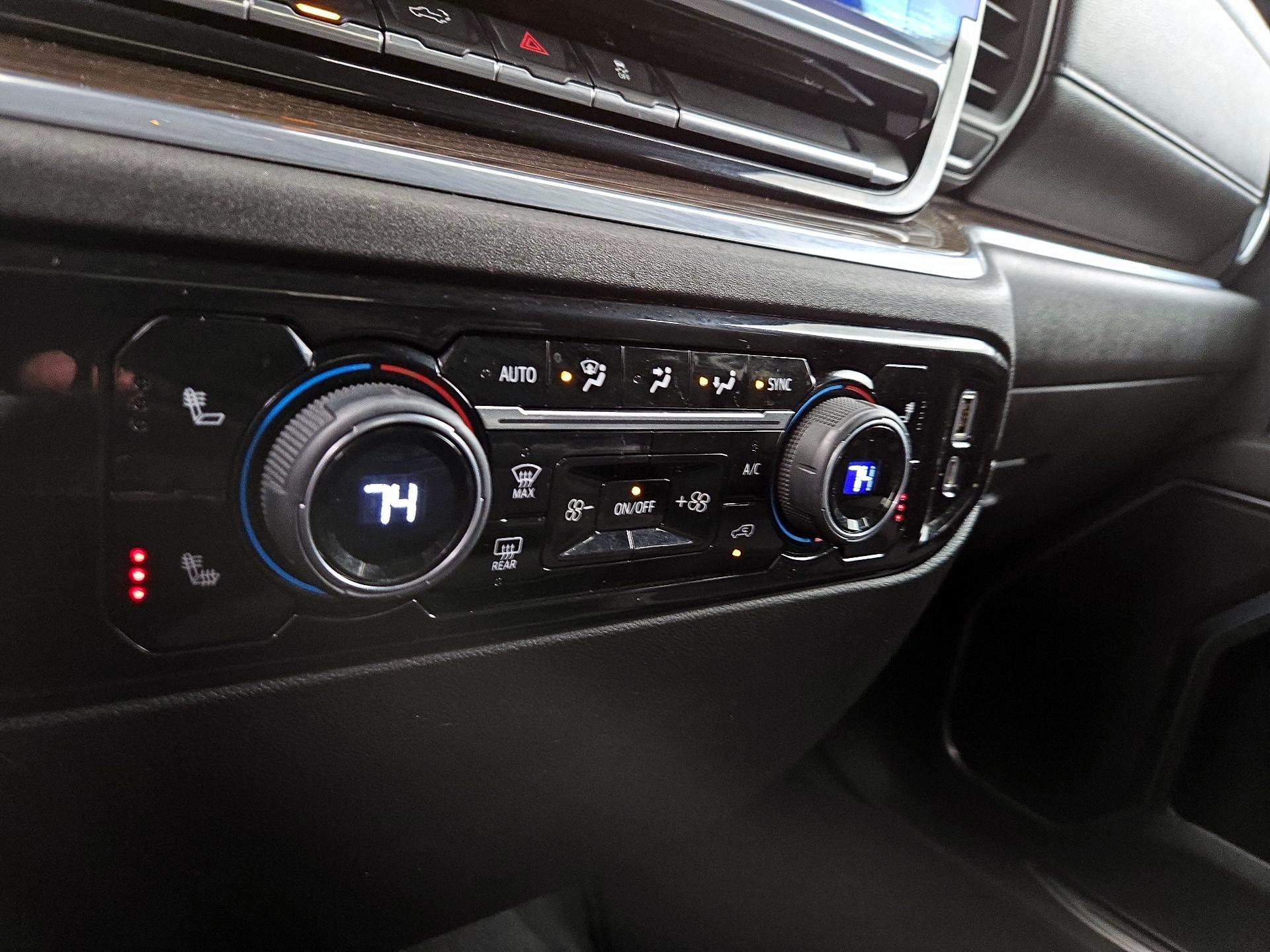 Thumbnail: 2022 Chevrolet Silverado 1500 - 17