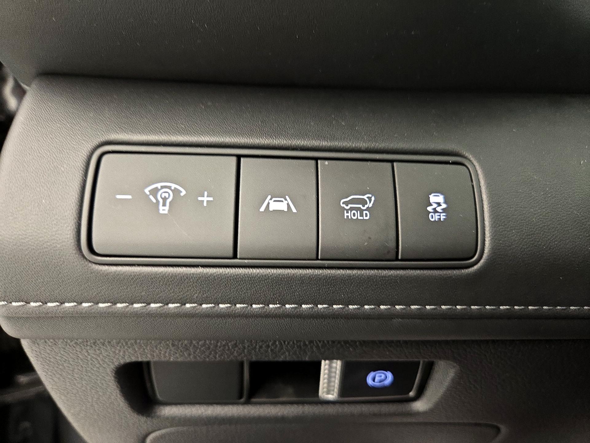 Thumbnail: 2023 Hyundai Santa Fe - 13