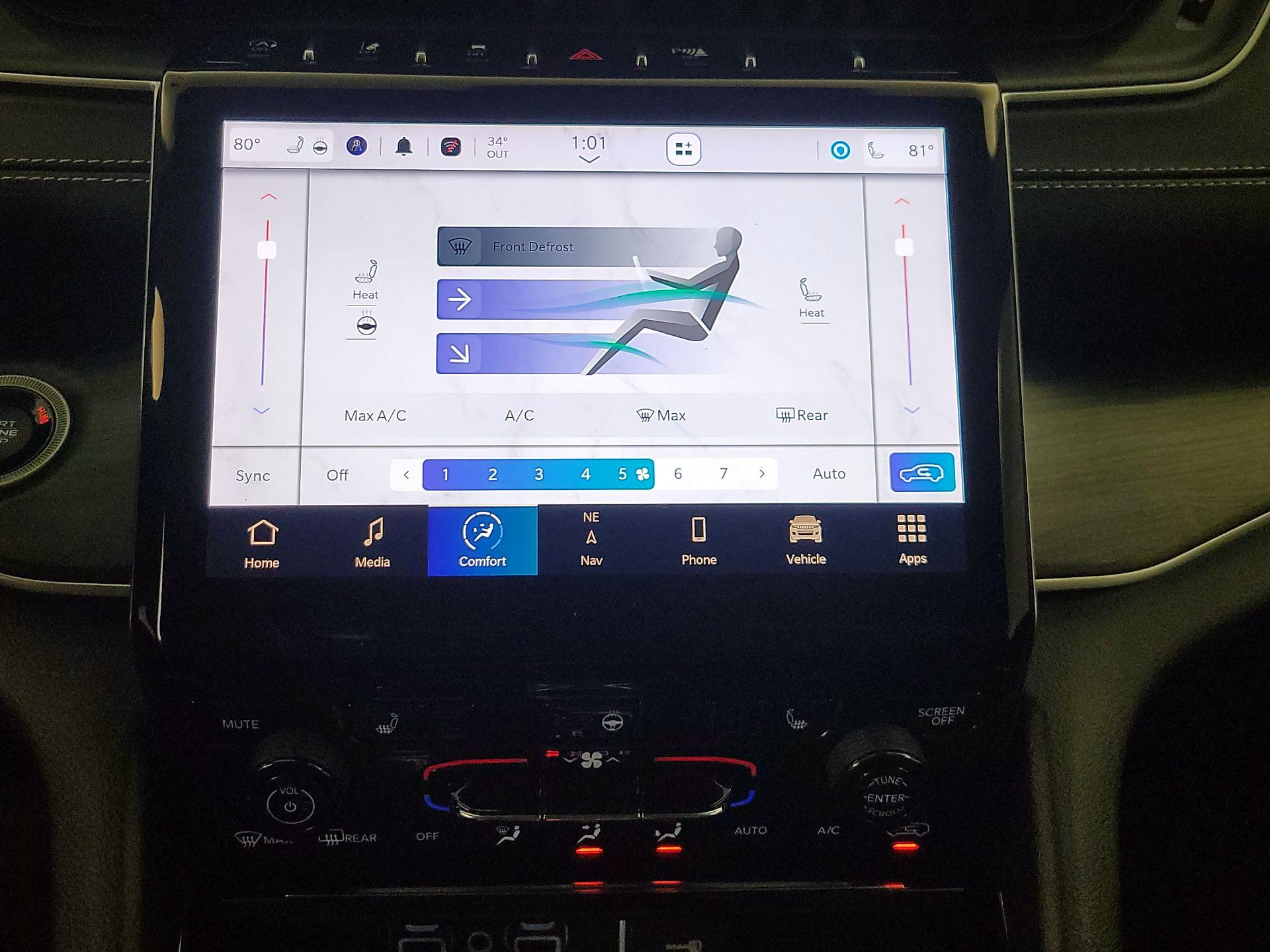 Thumbnail: 2023 Jeep Grand Cherokee - 17