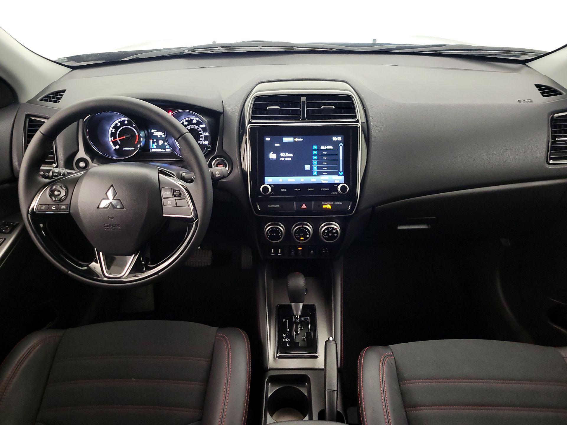 Thumbnail: 2023 Mitsubishi Outlander Sport - 9