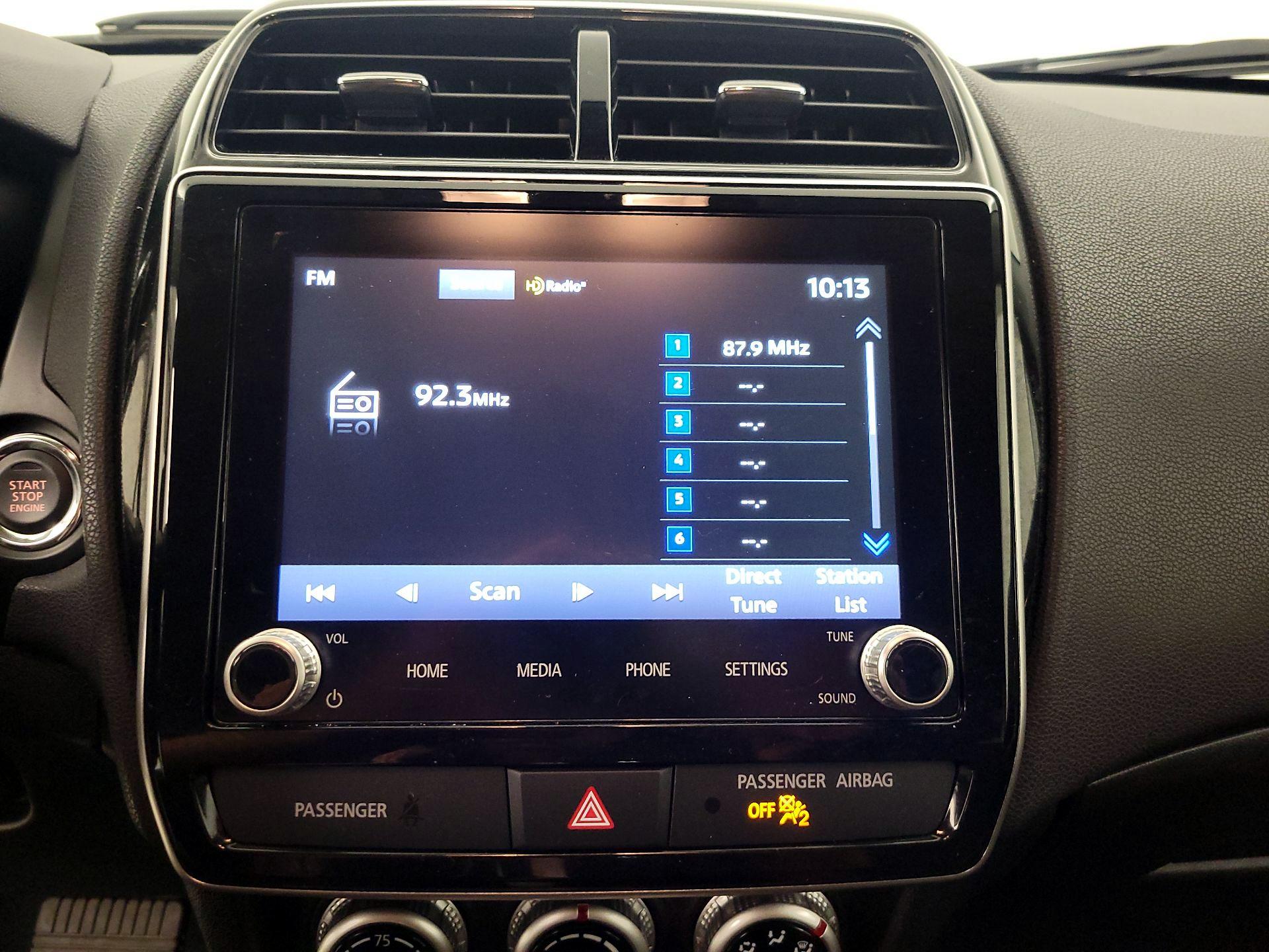 Thumbnail: 2023 Mitsubishi Outlander Sport - 15