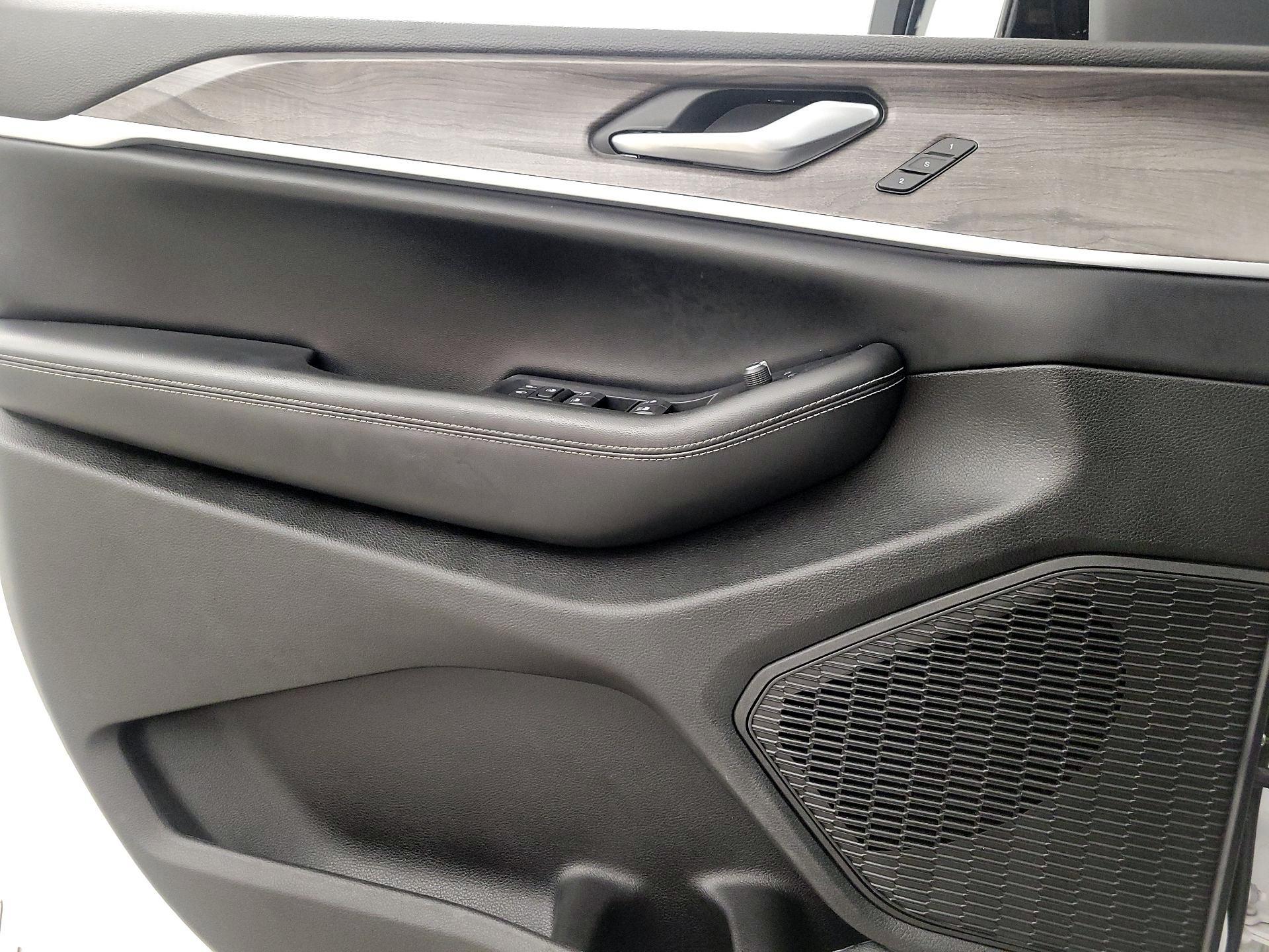 Thumbnail: 2023 Jeep Grand Cherokee - 12