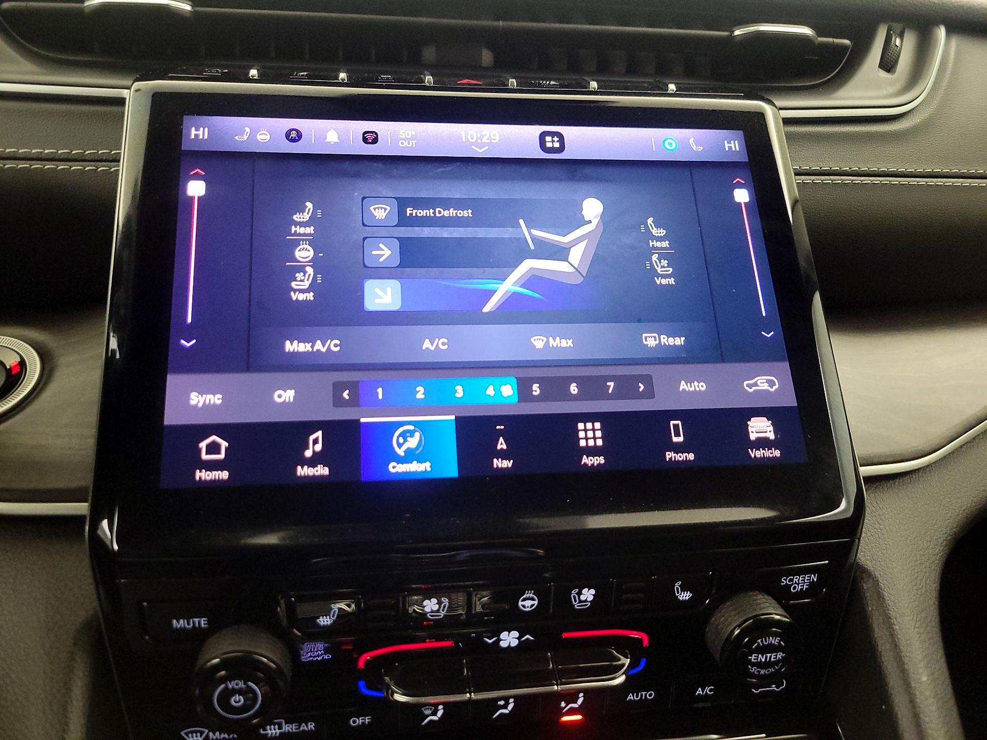 Thumbnail: 2023 Jeep Grand Cherokee - 17