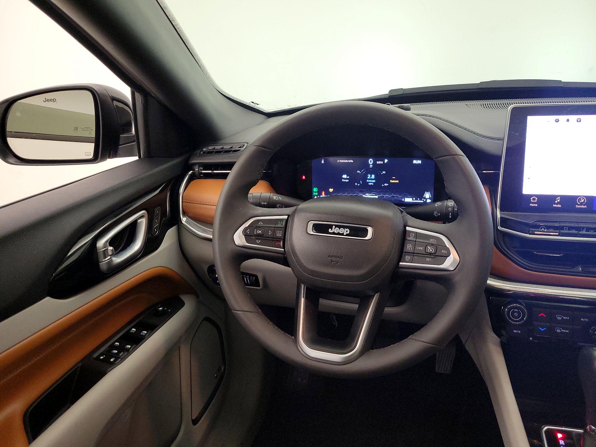 Thumbnail: 2023 Jeep Compass - 10