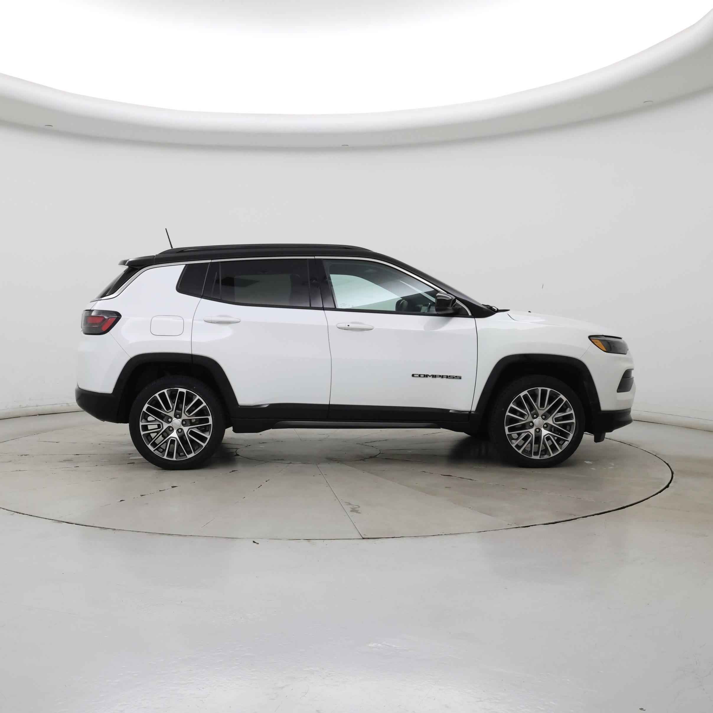Thumbnail: 2023 Jeep Compass - 7