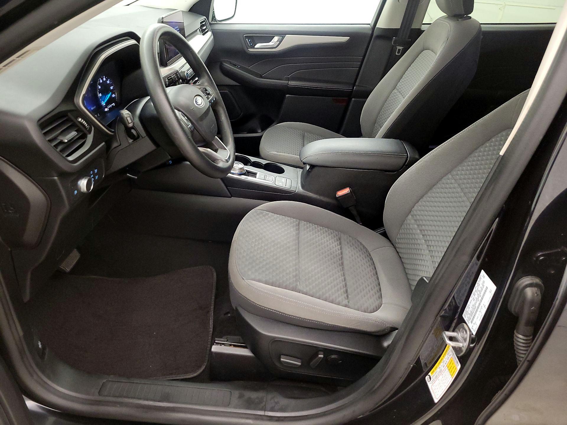 Thumbnail: 2021 Ford Escape - 11