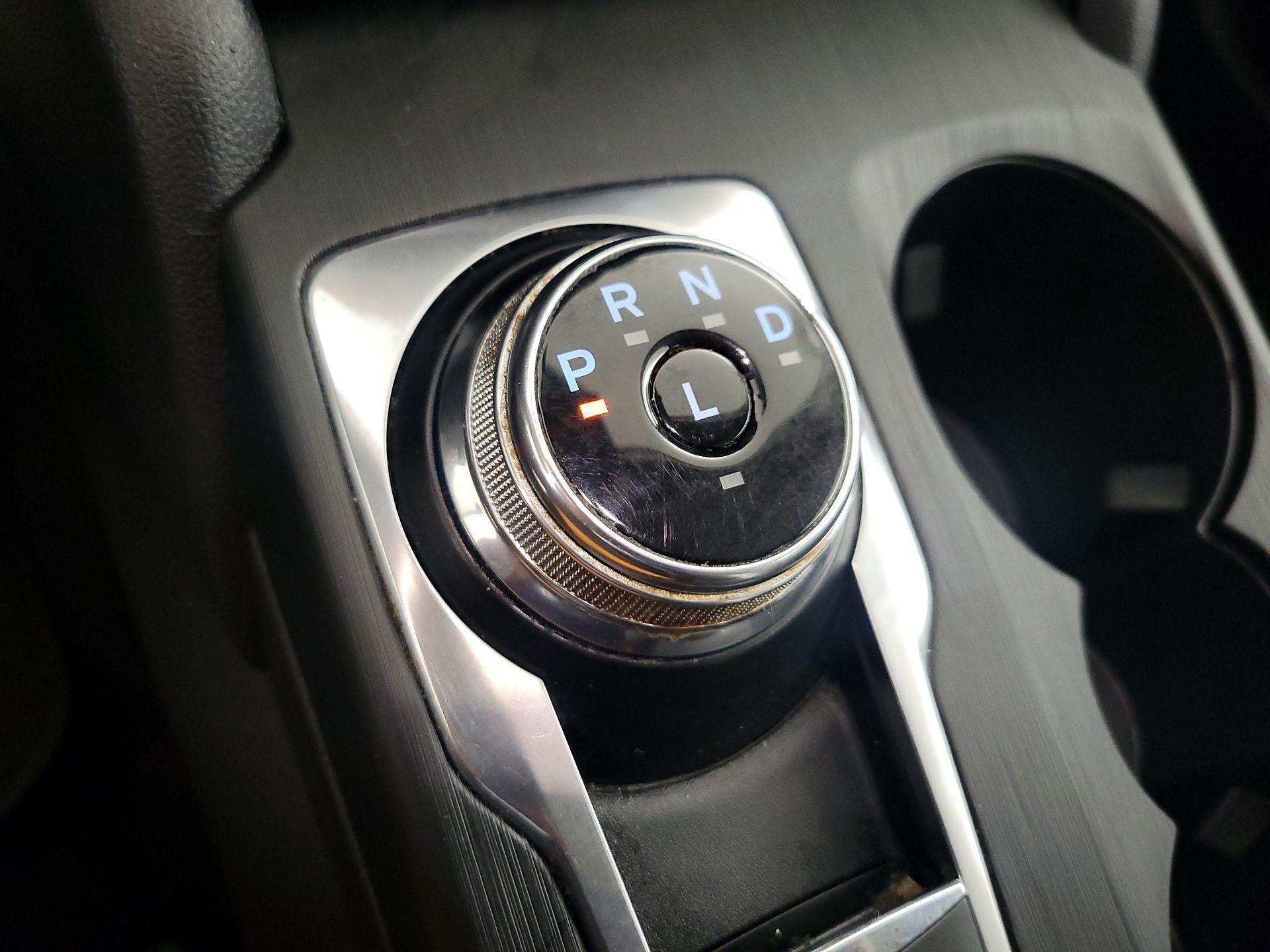 Thumbnail: 2021 Ford Escape - 17