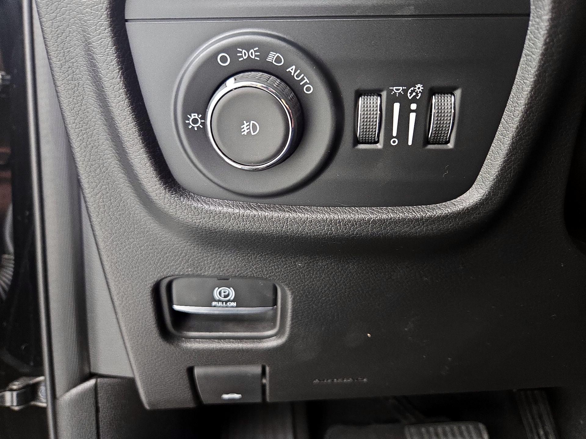 Thumbnail: 2022 Jeep Grand Cherokee L - 13