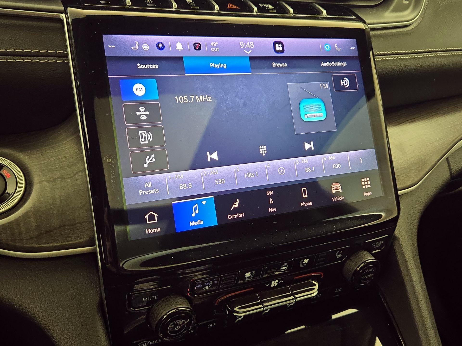 Thumbnail: 2022 Jeep Grand Cherokee L - 16