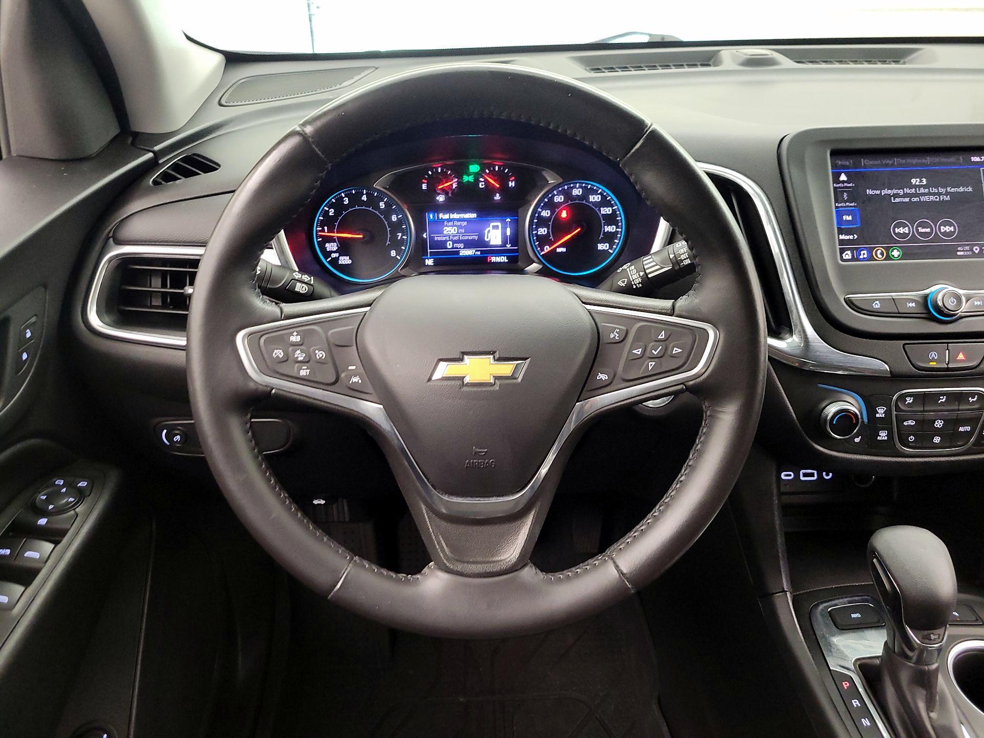 Thumbnail: 2022 Chevrolet Equinox - 10