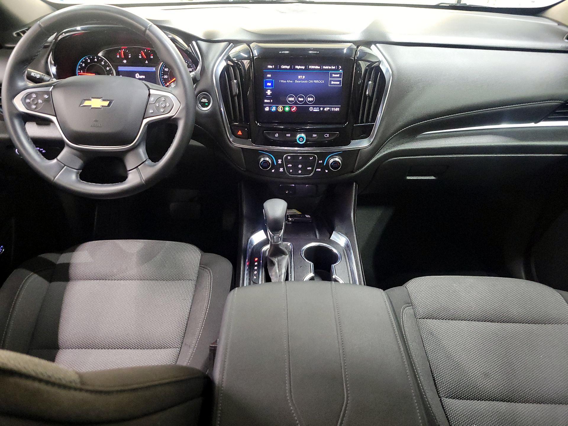 Thumbnail: 2023 Chevrolet Traverse - 9