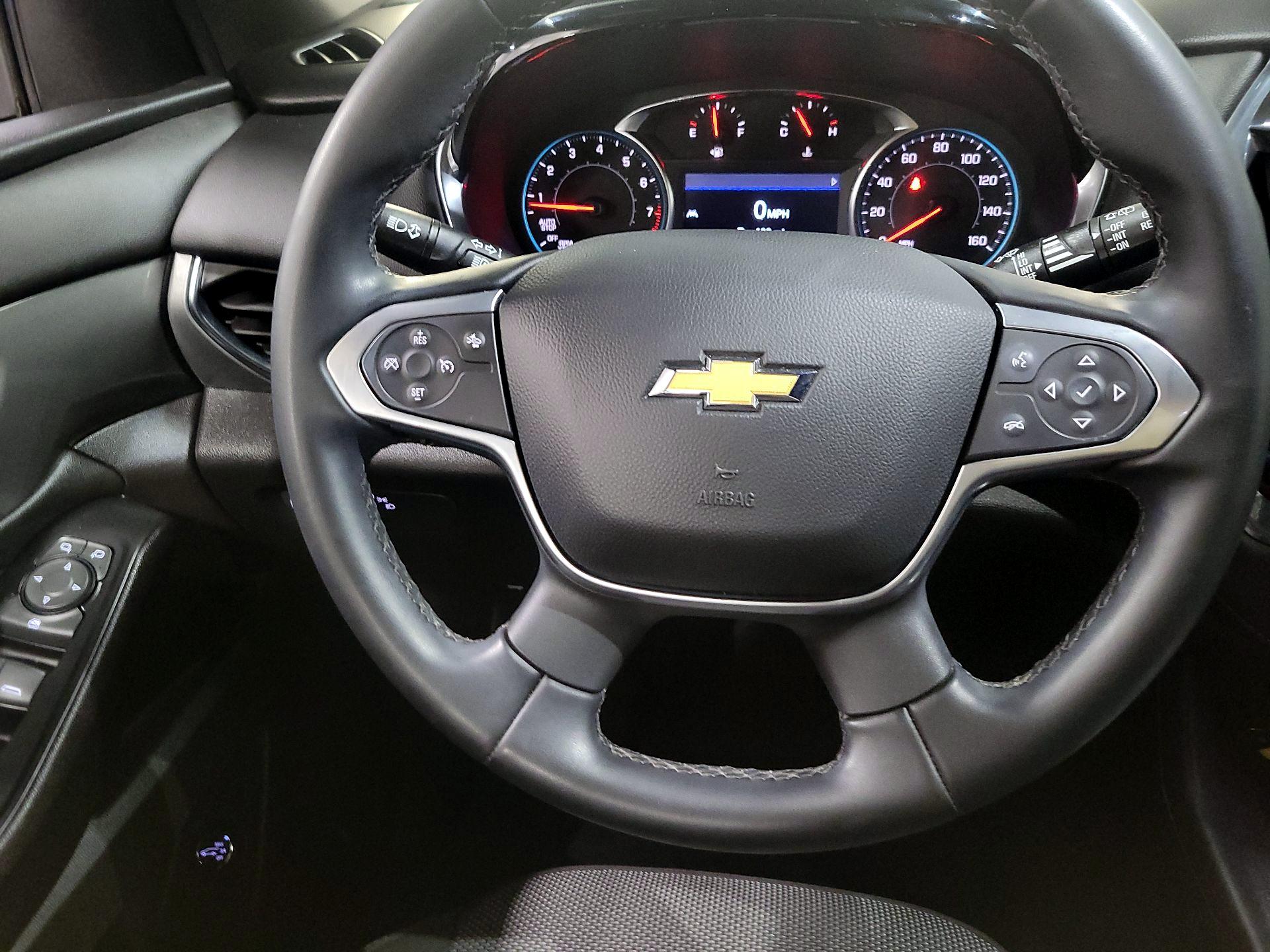 Thumbnail: 2023 Chevrolet Traverse - 10