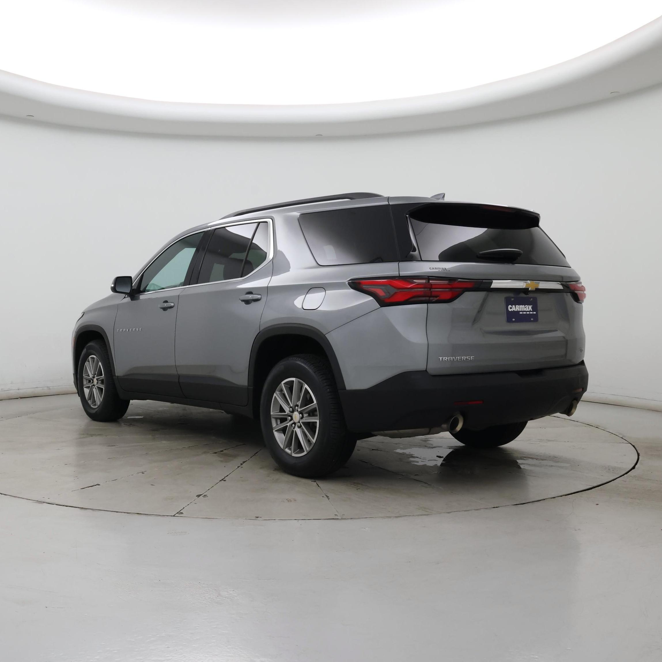 Thumbnail: 2023 Chevrolet Traverse - 2