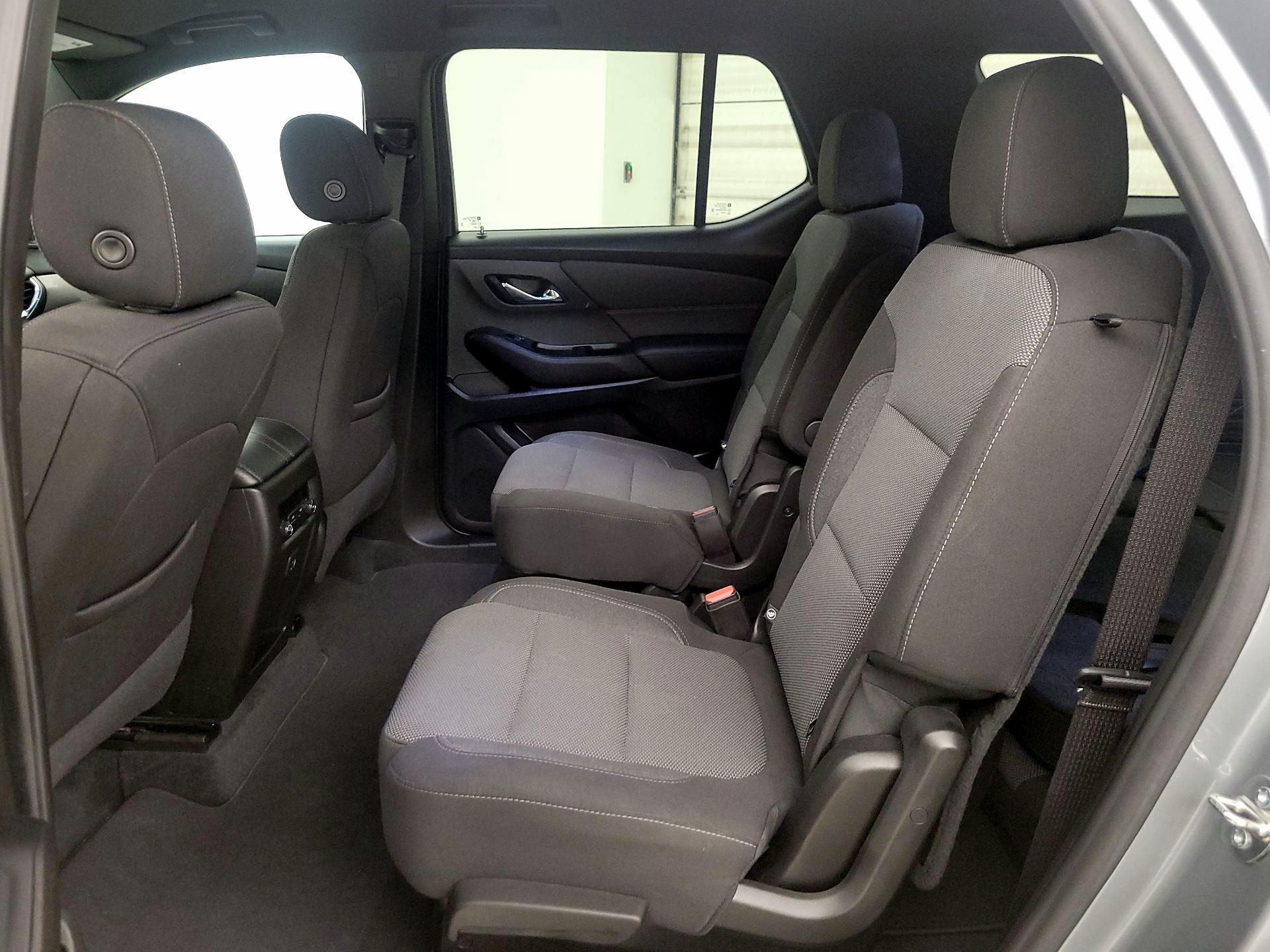 Thumbnail: 2023 Chevrolet Traverse - 19