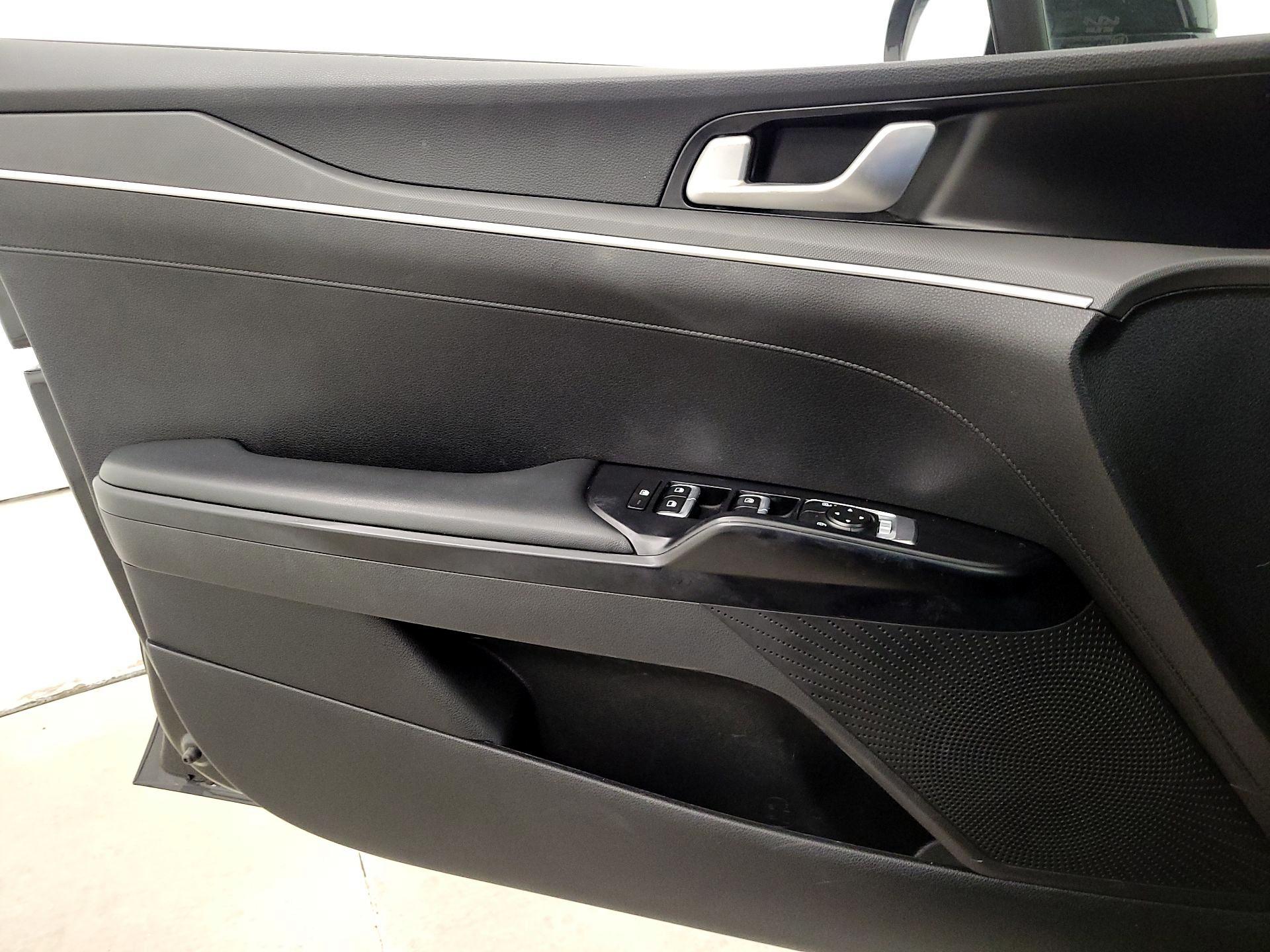 Thumbnail: 2022 Kia K5 - 12