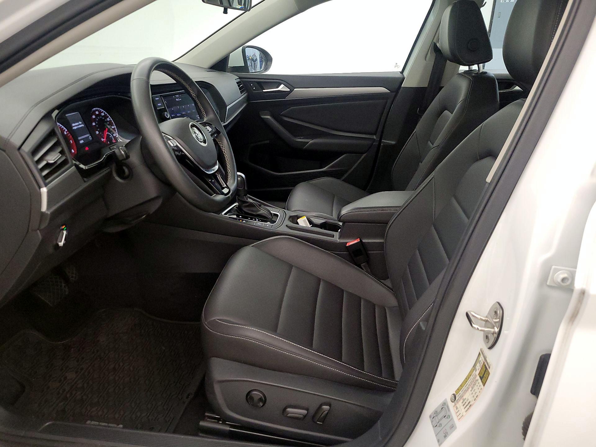 Thumbnail: 2021 Volkswagen Jetta - 11