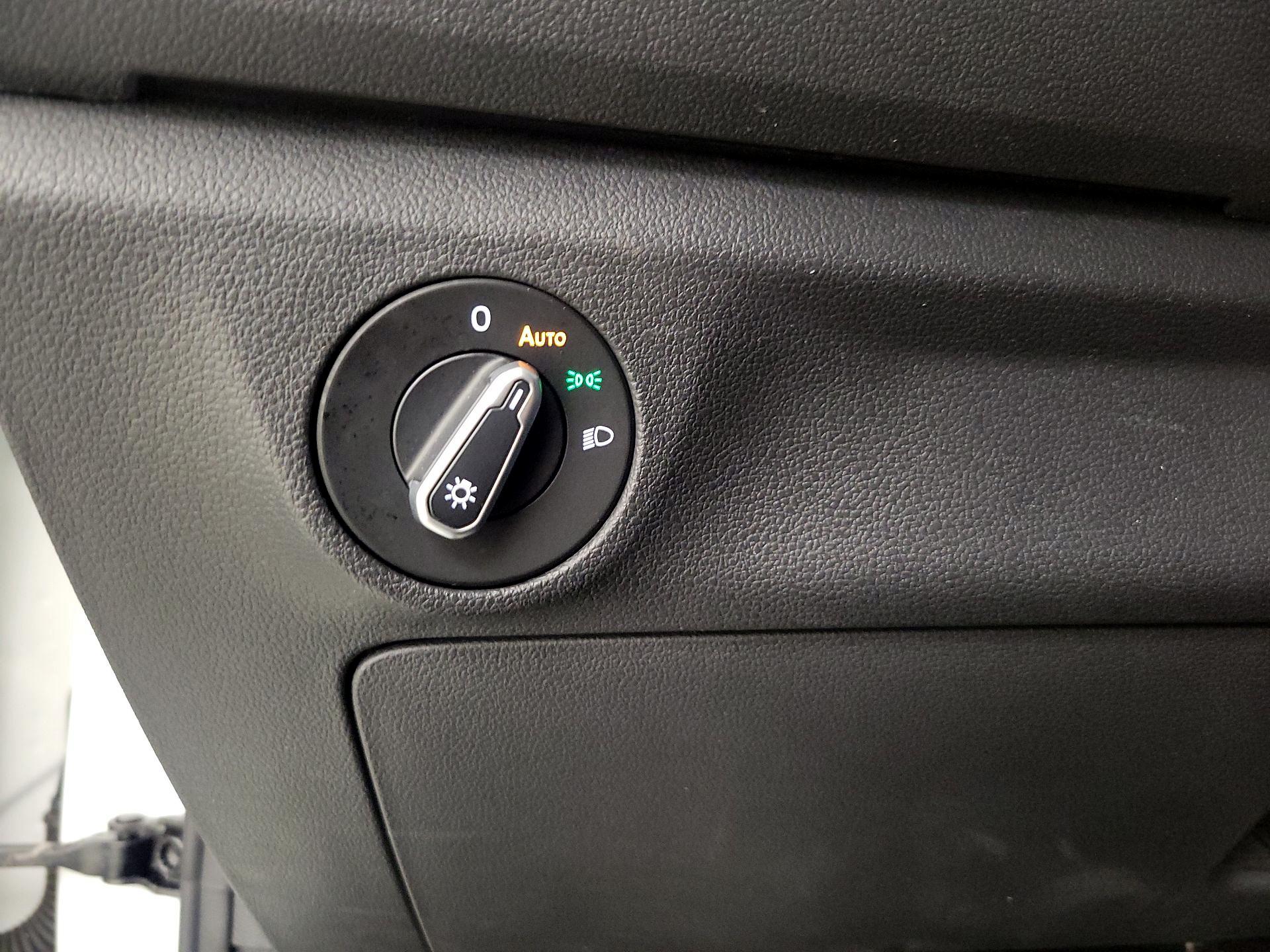 Thumbnail: 2021 Volkswagen Jetta - 13